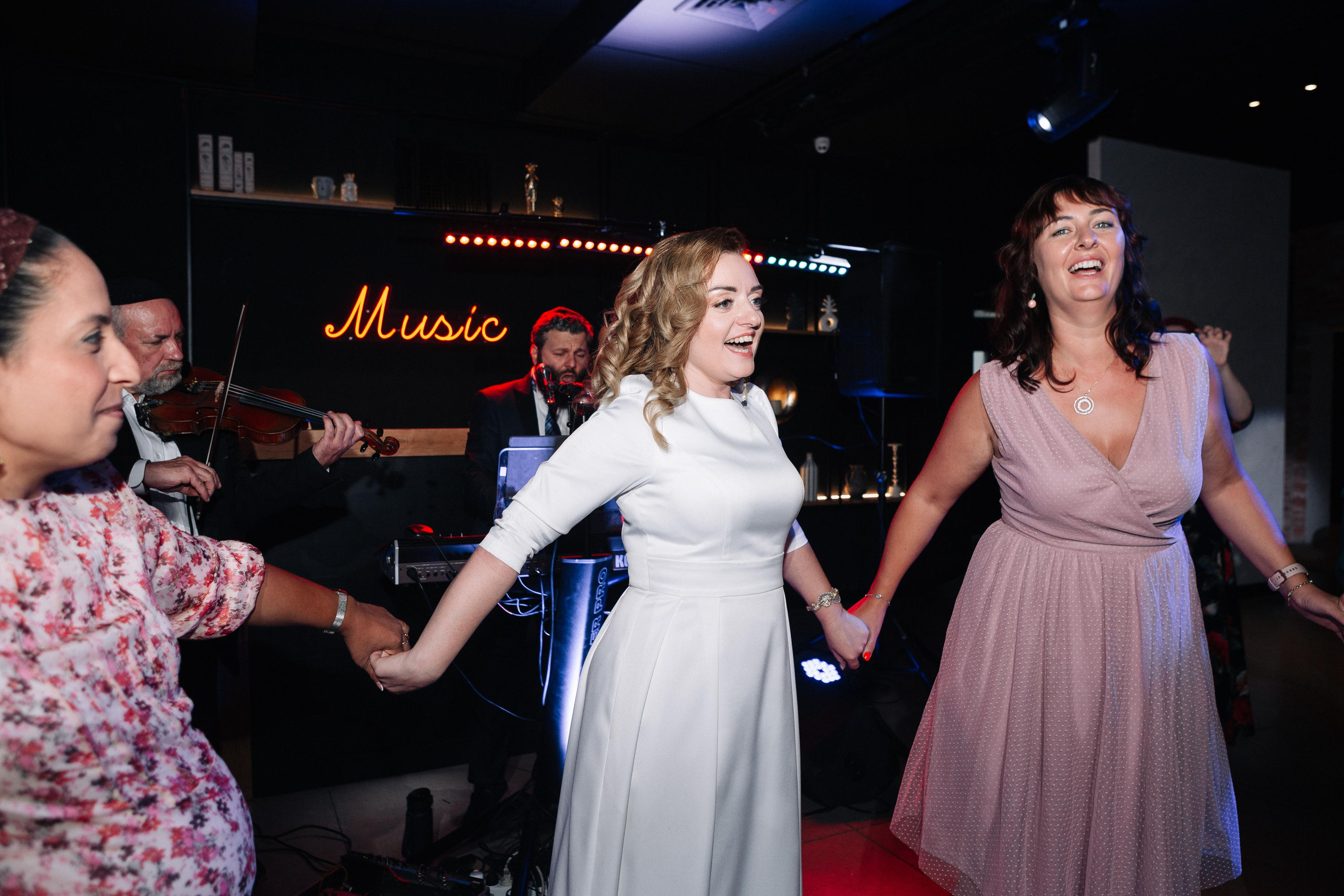 ALEX AND ESTER (Wedding Day). Https://shi-photo.com/