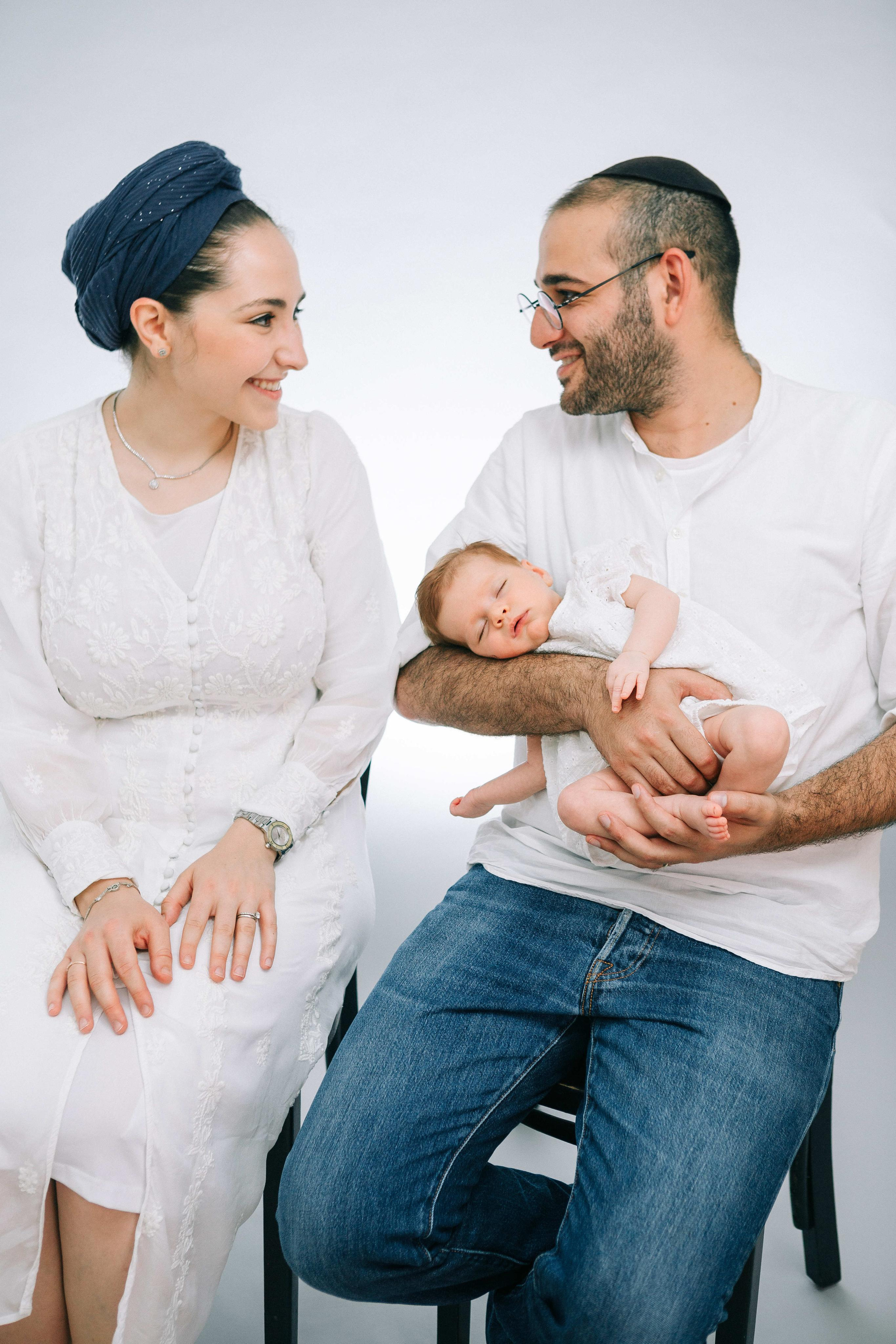 STUDIO SHOOTING. Https://shi-photo.com/