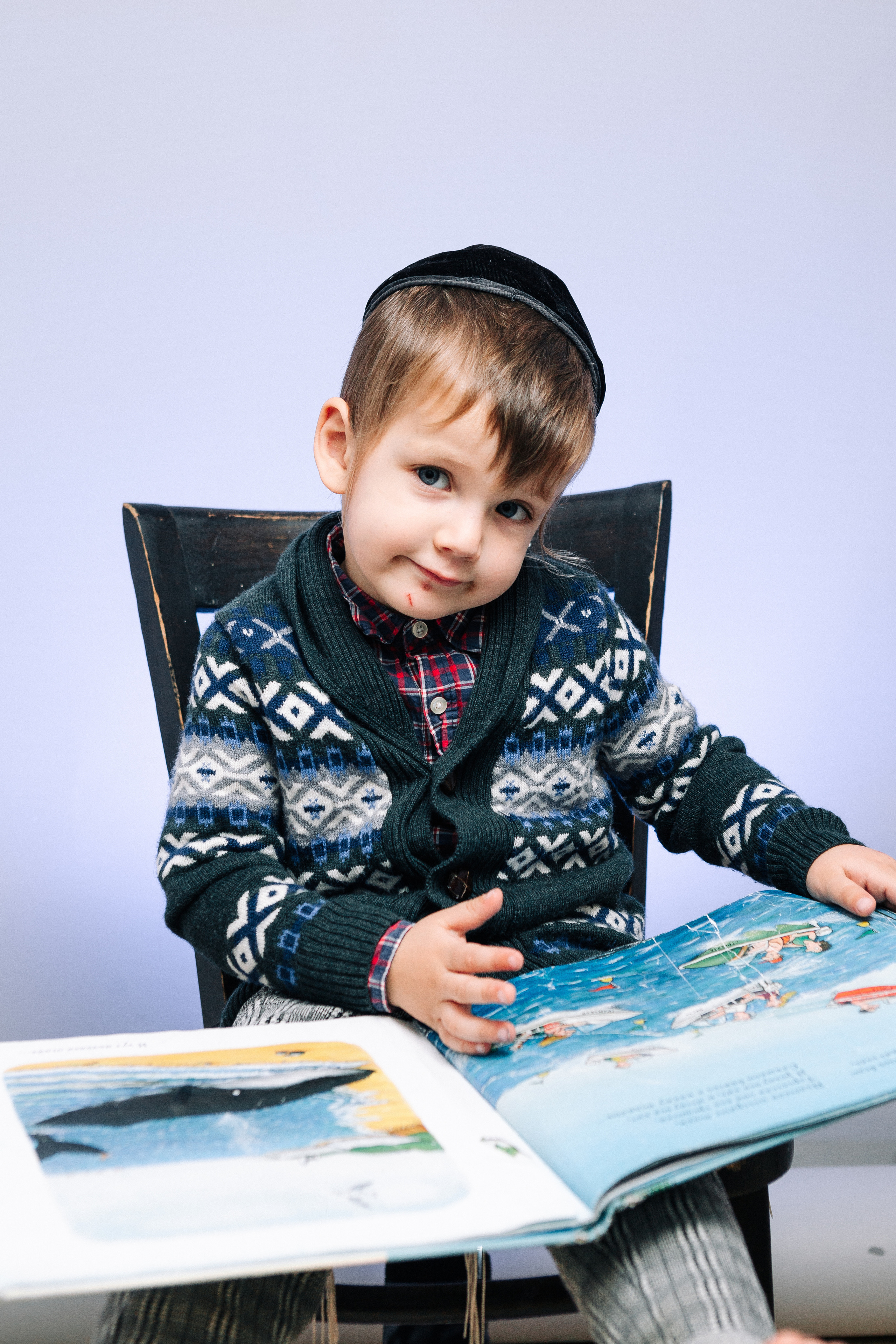 STUDIO SHOOTING. Https://shi-photo.com/