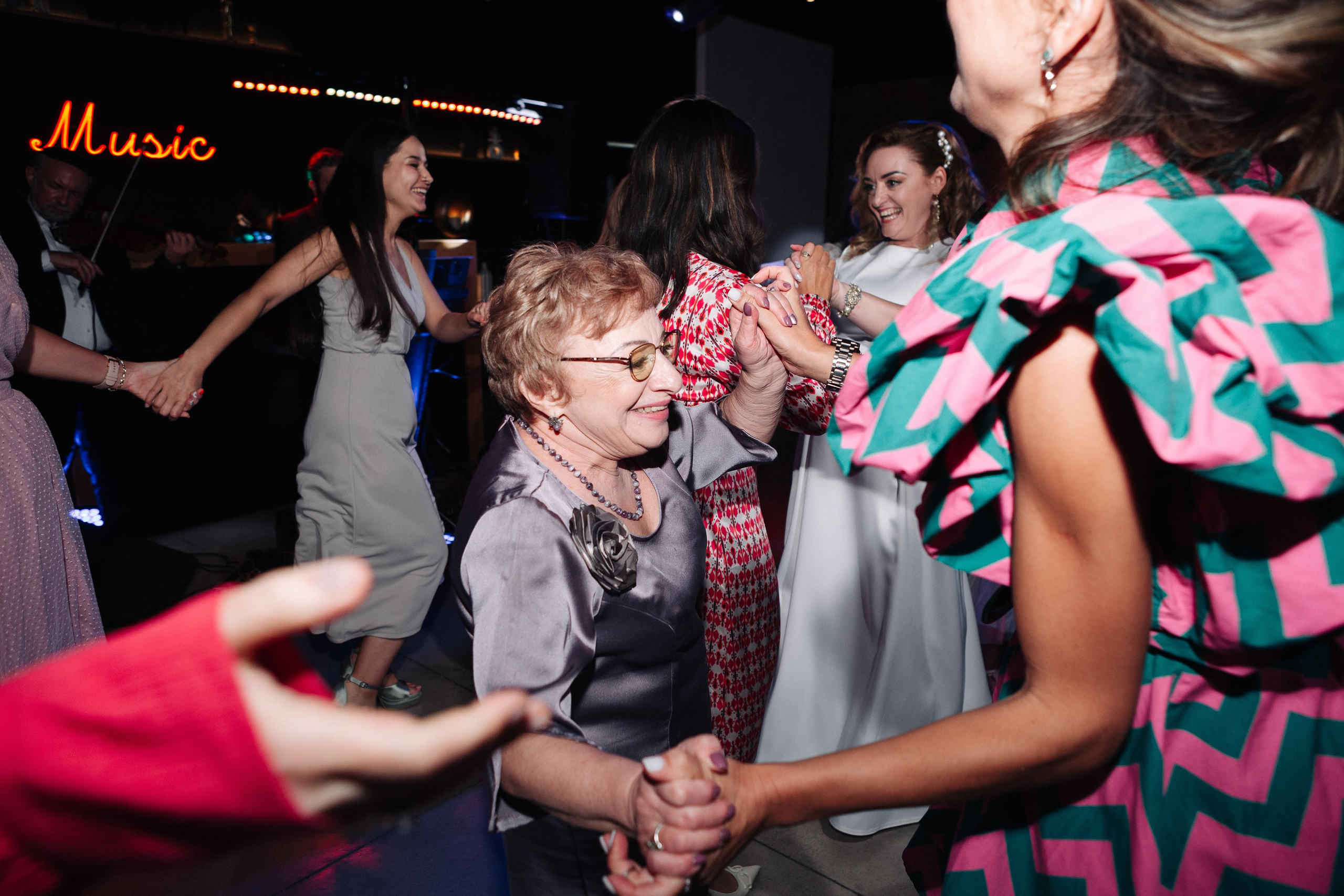 ALEX AND ESTER (Wedding Day). Https://shi-photo.com/
