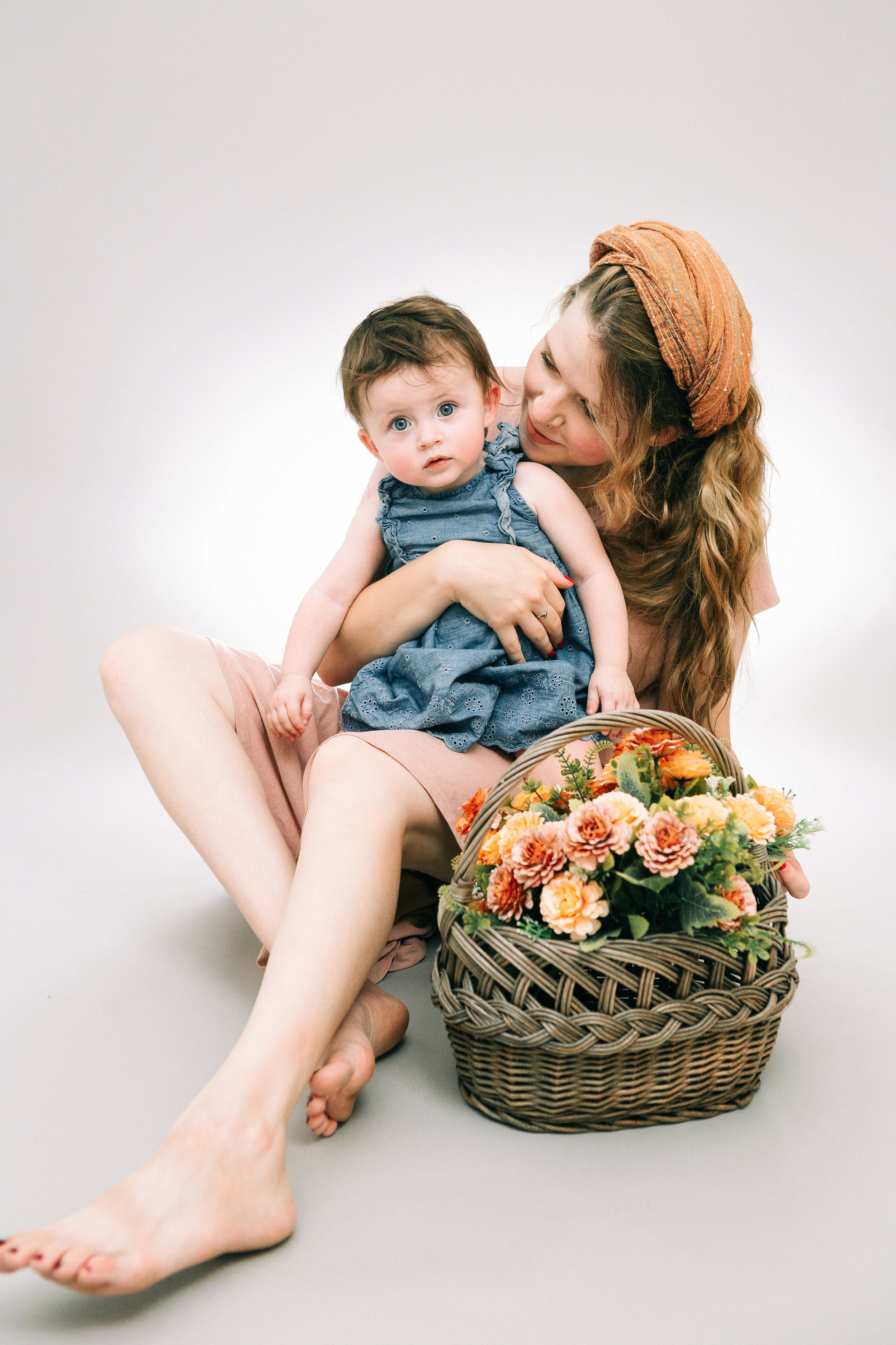 STUDIO SHOOTING. Https://shi-photo.com/