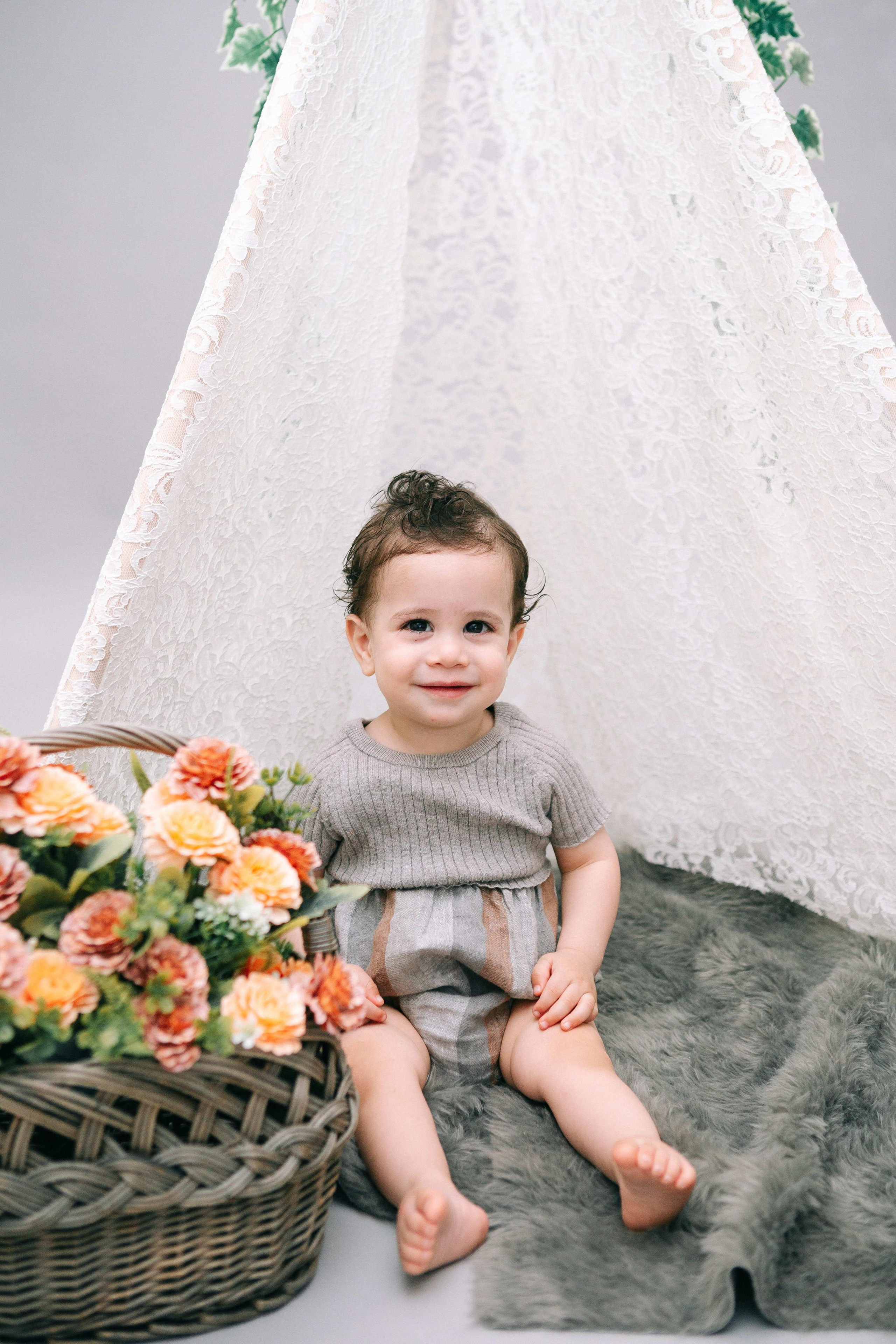 STUDIO SHOOTING. Https://shi-photo.com/