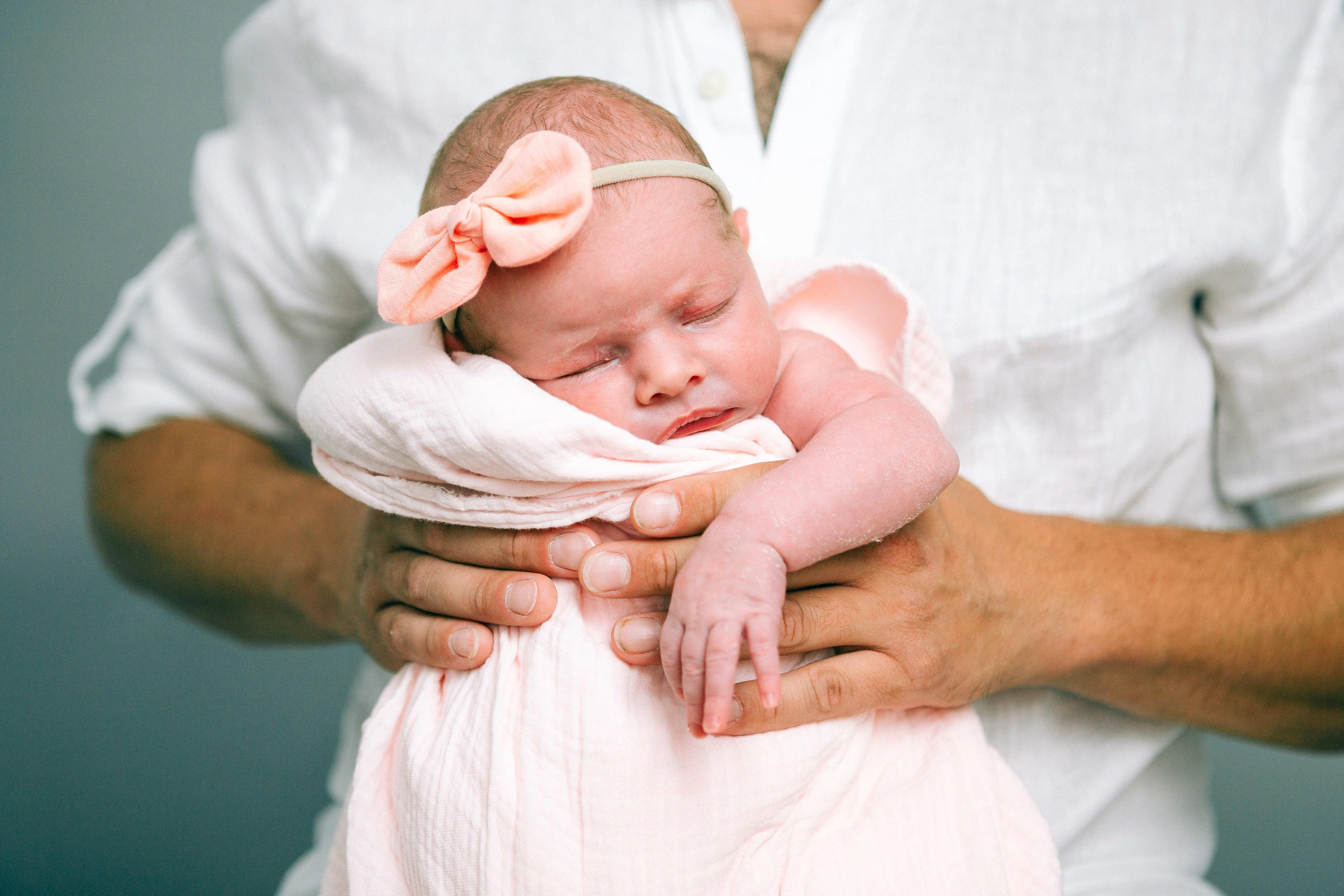 STUDIO SHOOTING. Https://shi-photo.com/