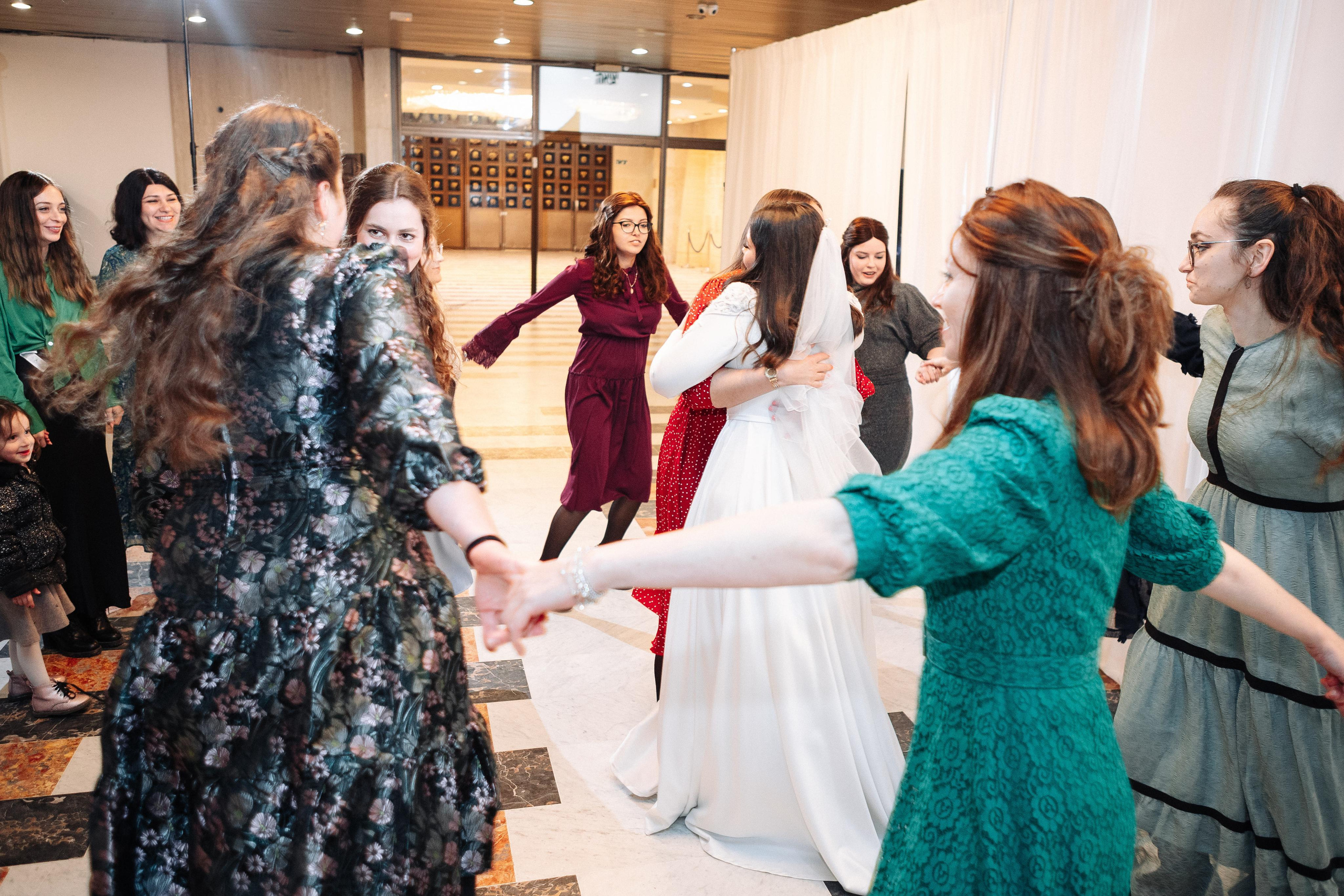 Wedding at the Great Choral Synagogue. PHOTOGRAPHER IN ISRAEL