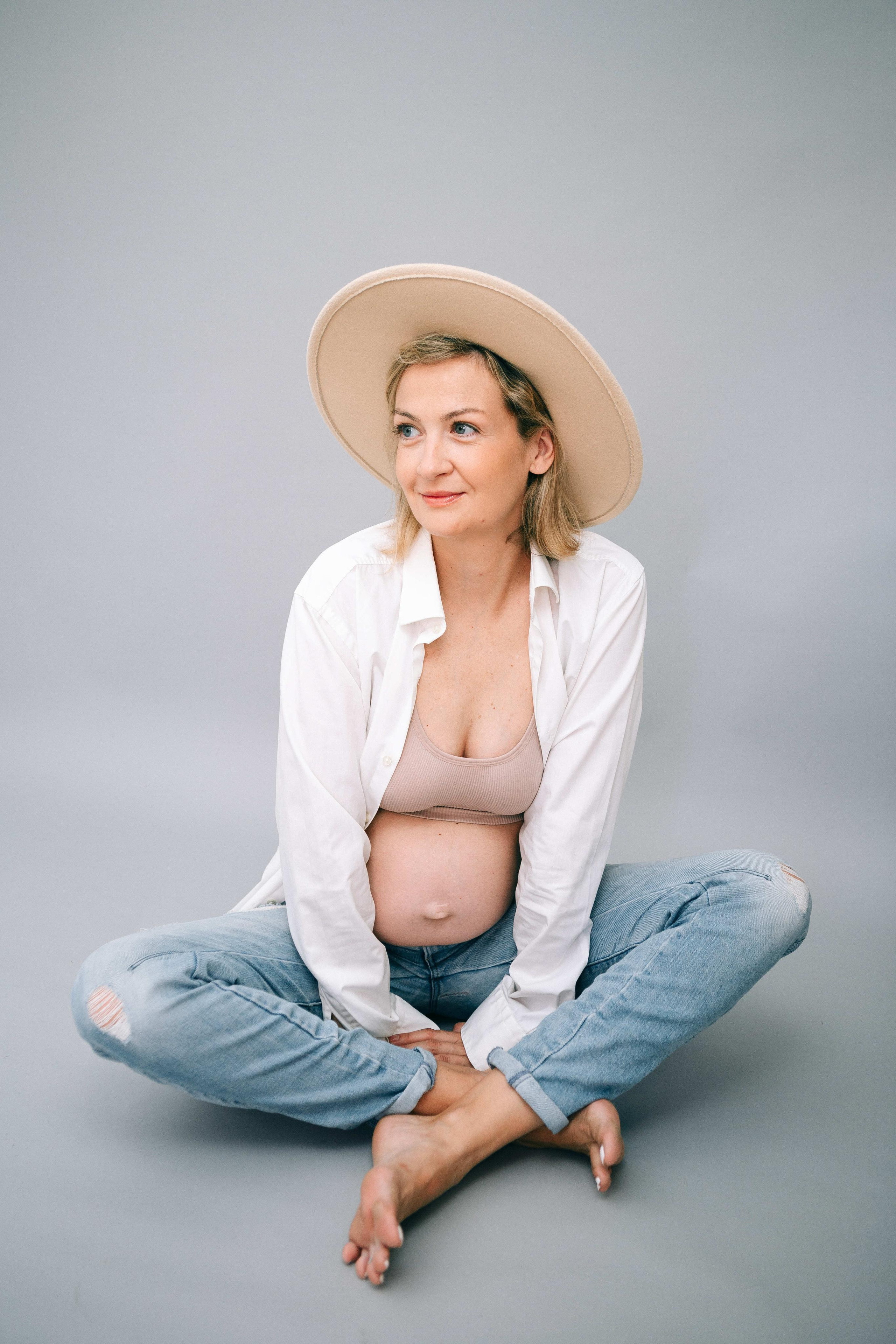 STUDIO SHOOTING. Https://shi-photo.com/