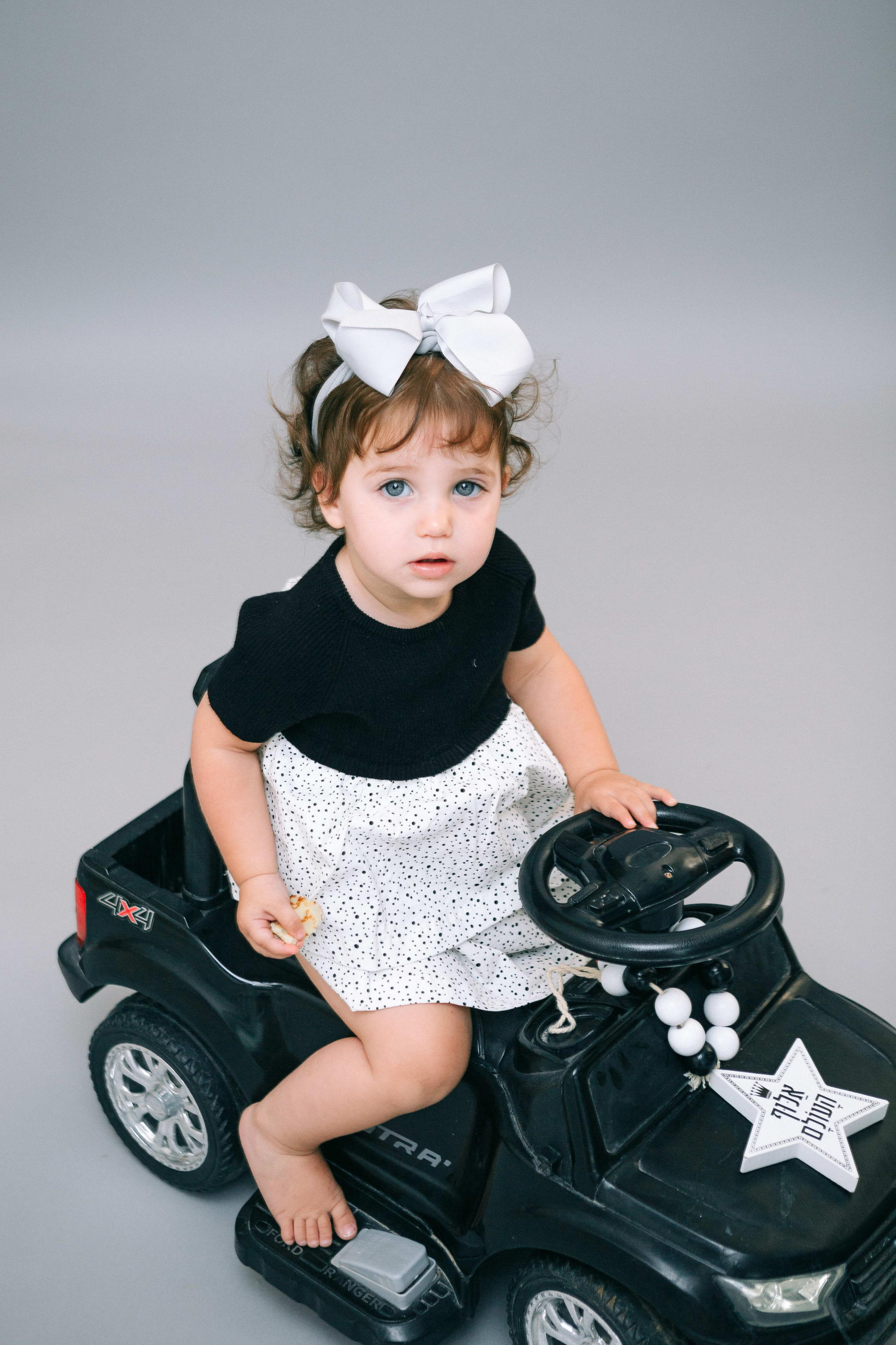 STUDIO SHOOTING. Https://shi-photo.com/