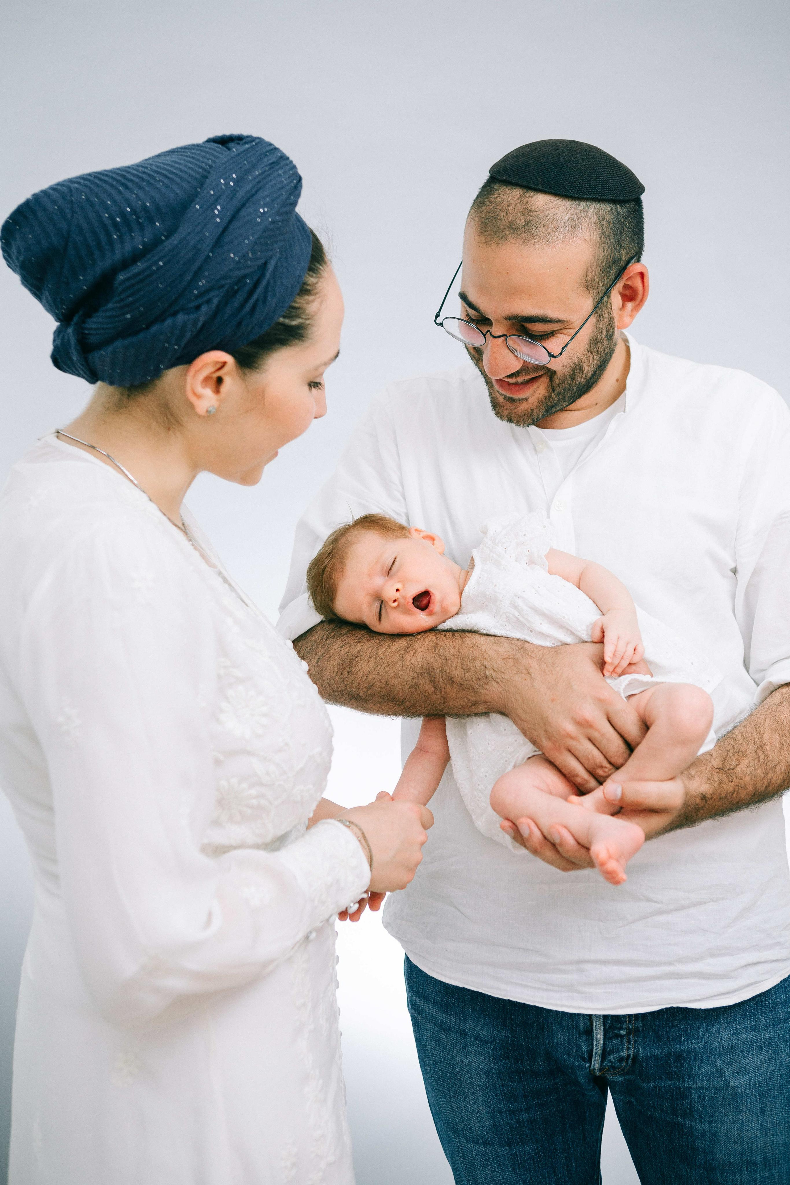 STUDIO SHOOTING. Https://shi-photo.com/