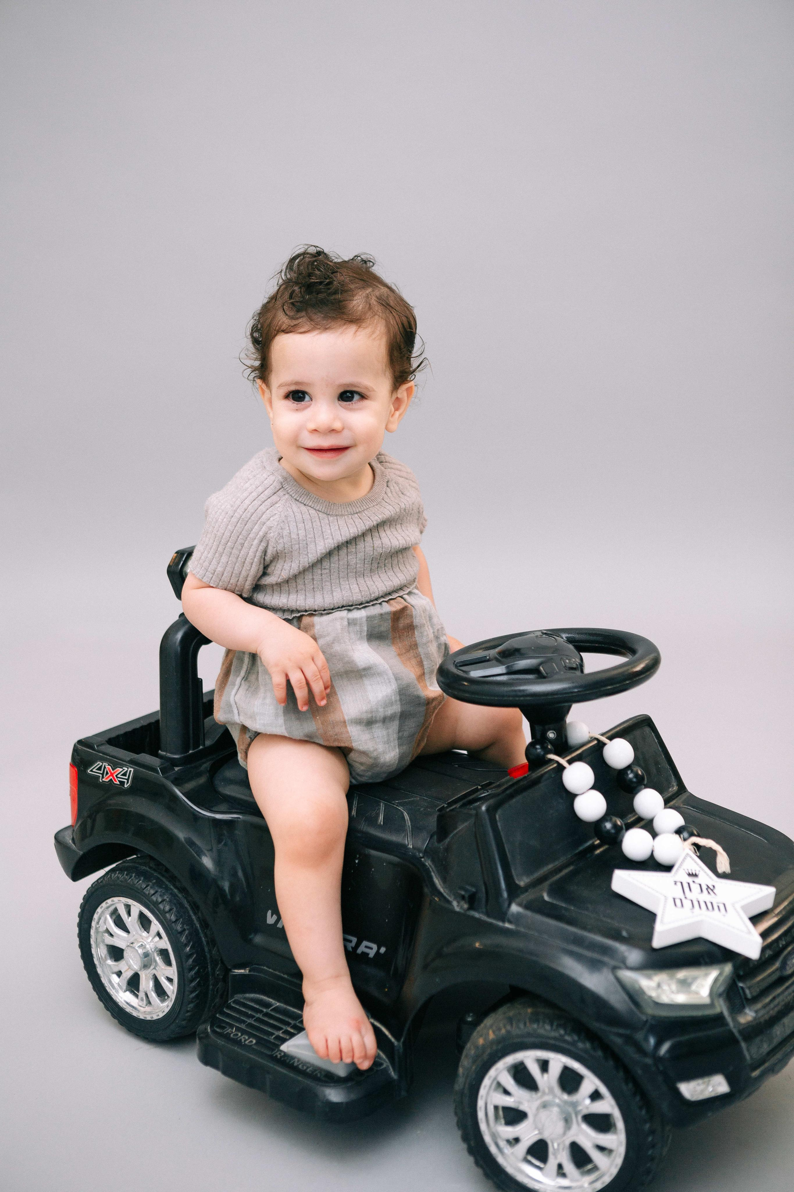 STUDIO SHOOTING. Https://shi-photo.com/