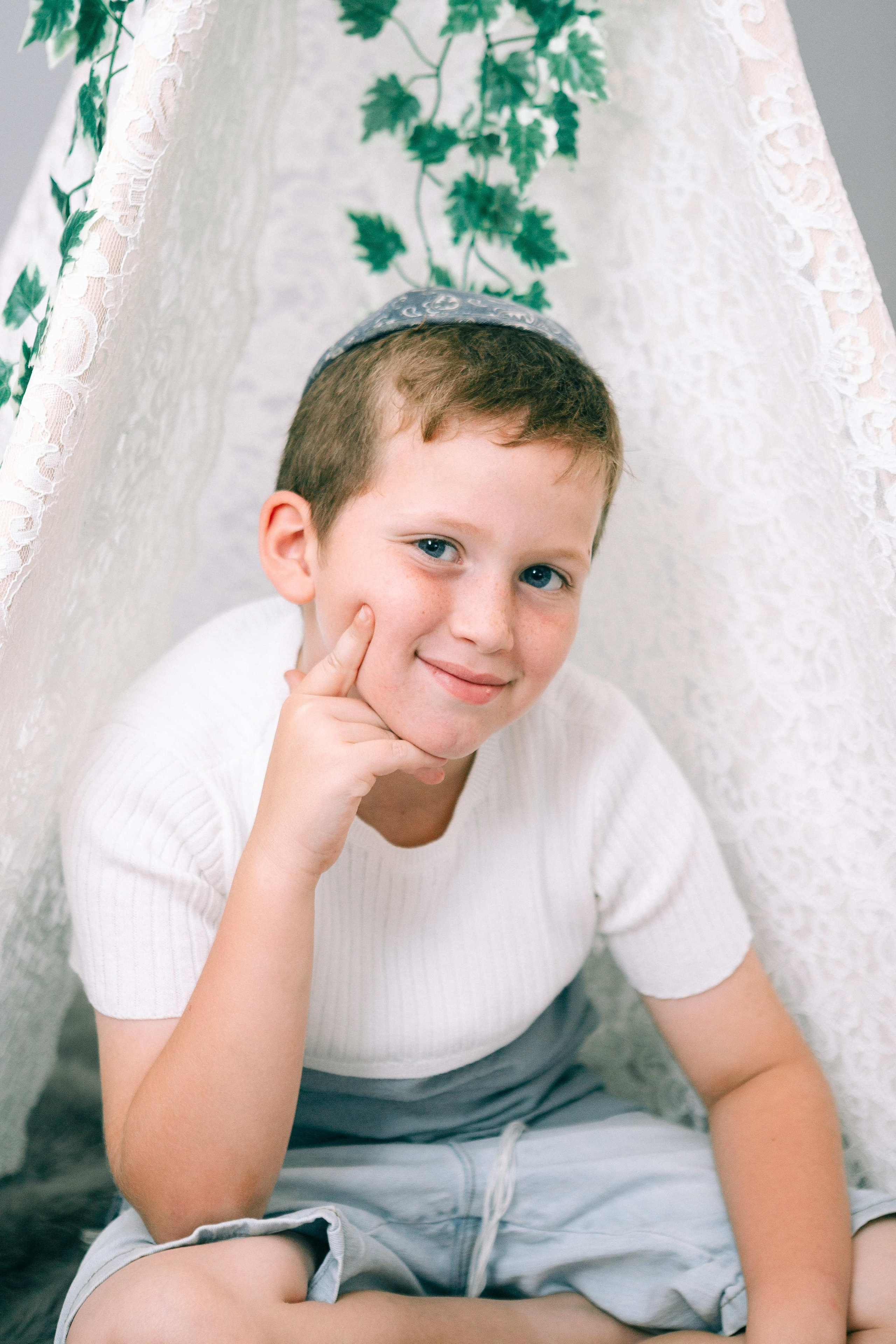 STUDIO SHOOTING. Https://shi-photo.com/