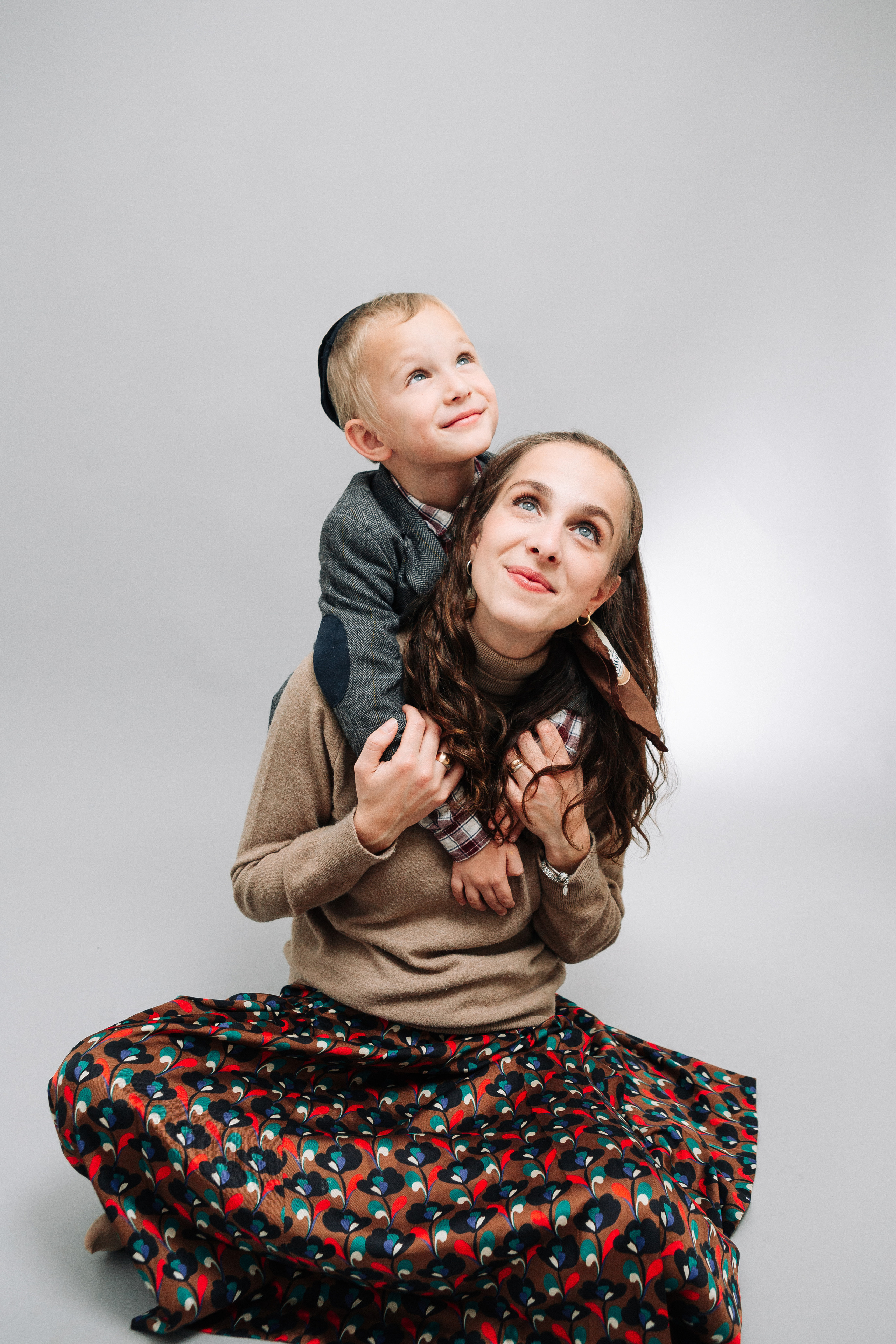 STUDIO SHOOTING. Https://shi-photo.com/