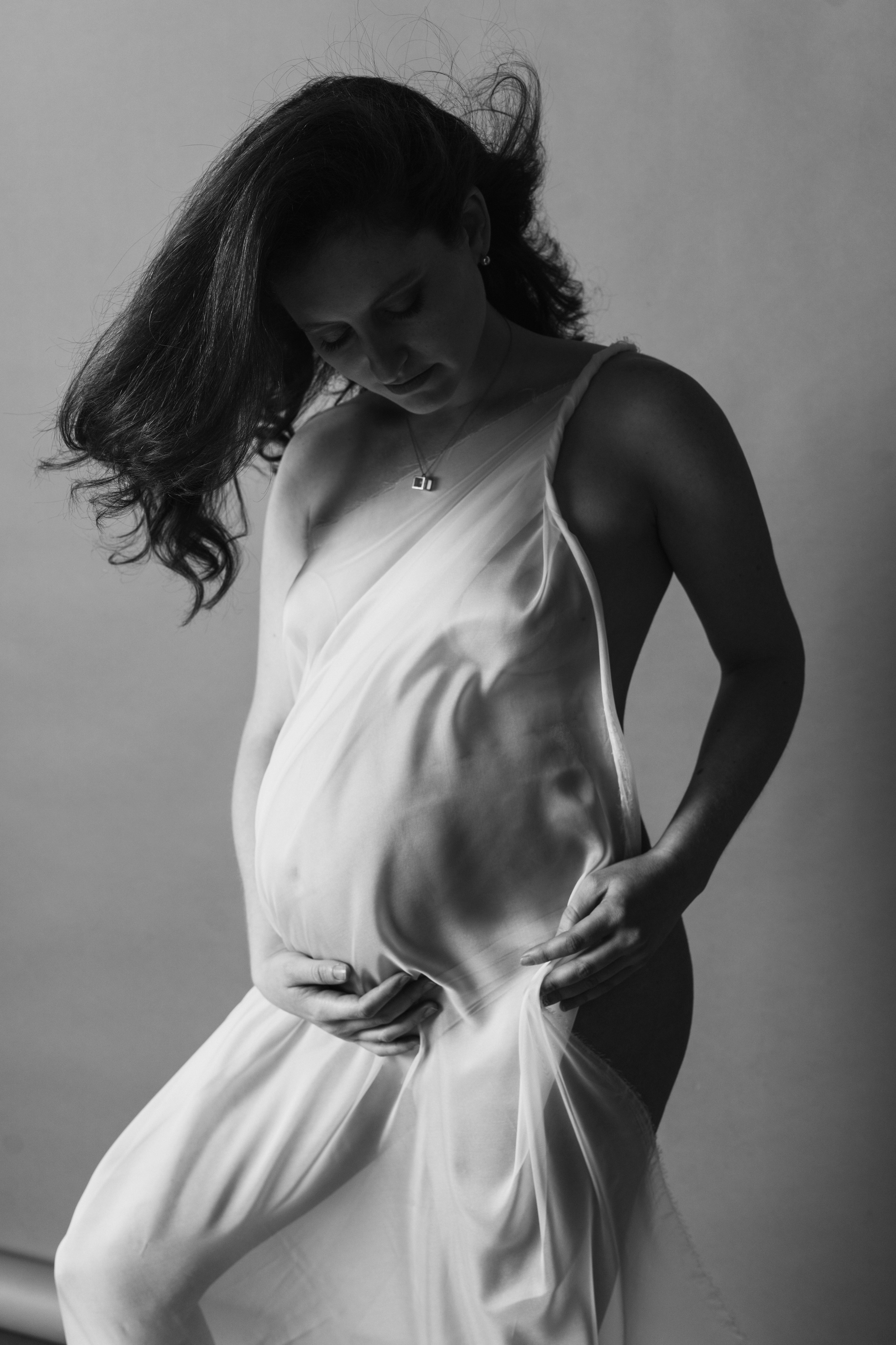 Hannah. Modern maternity photographer in Long Island New York