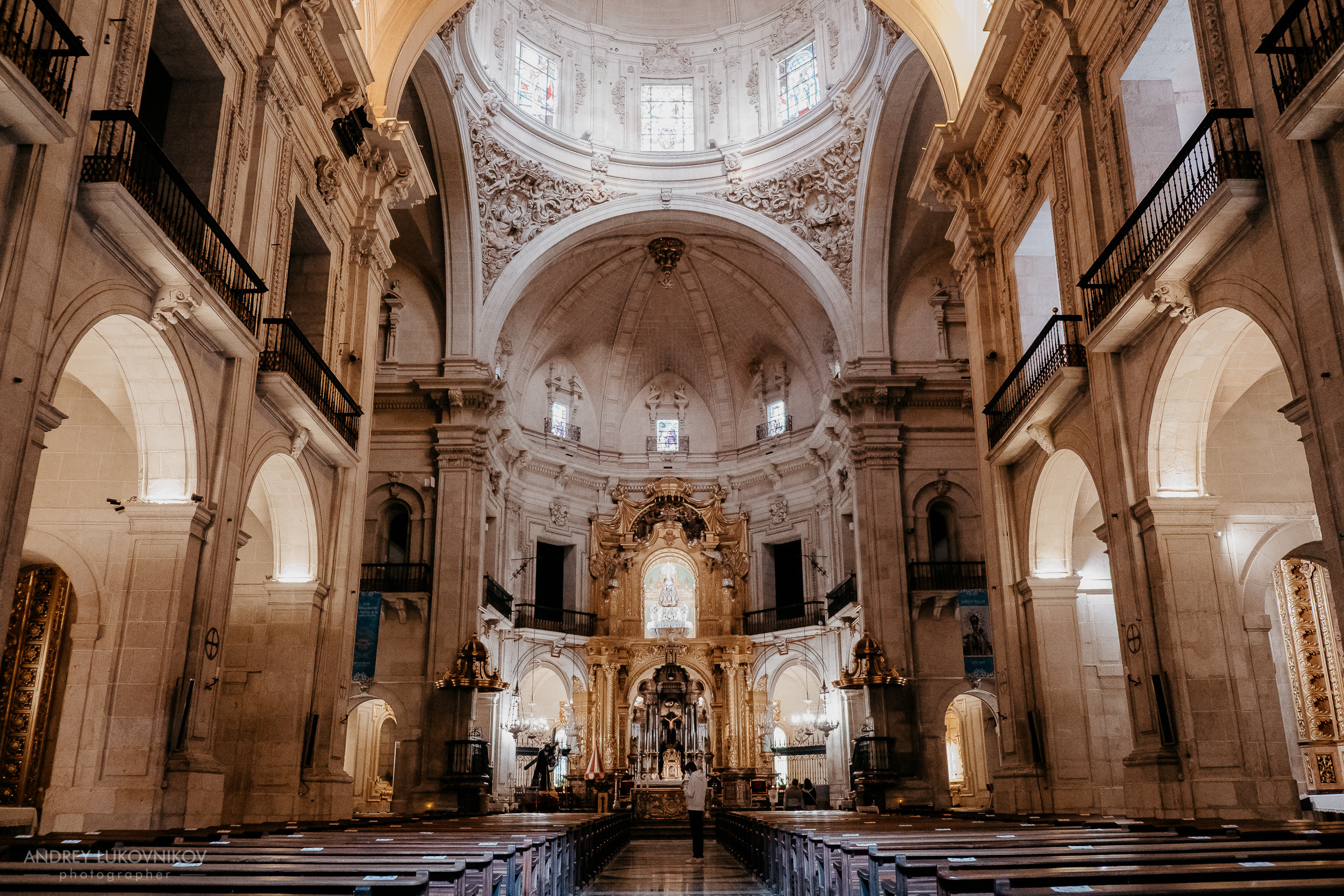 Basílica de Santa Maria (Базилика Святой Марии)