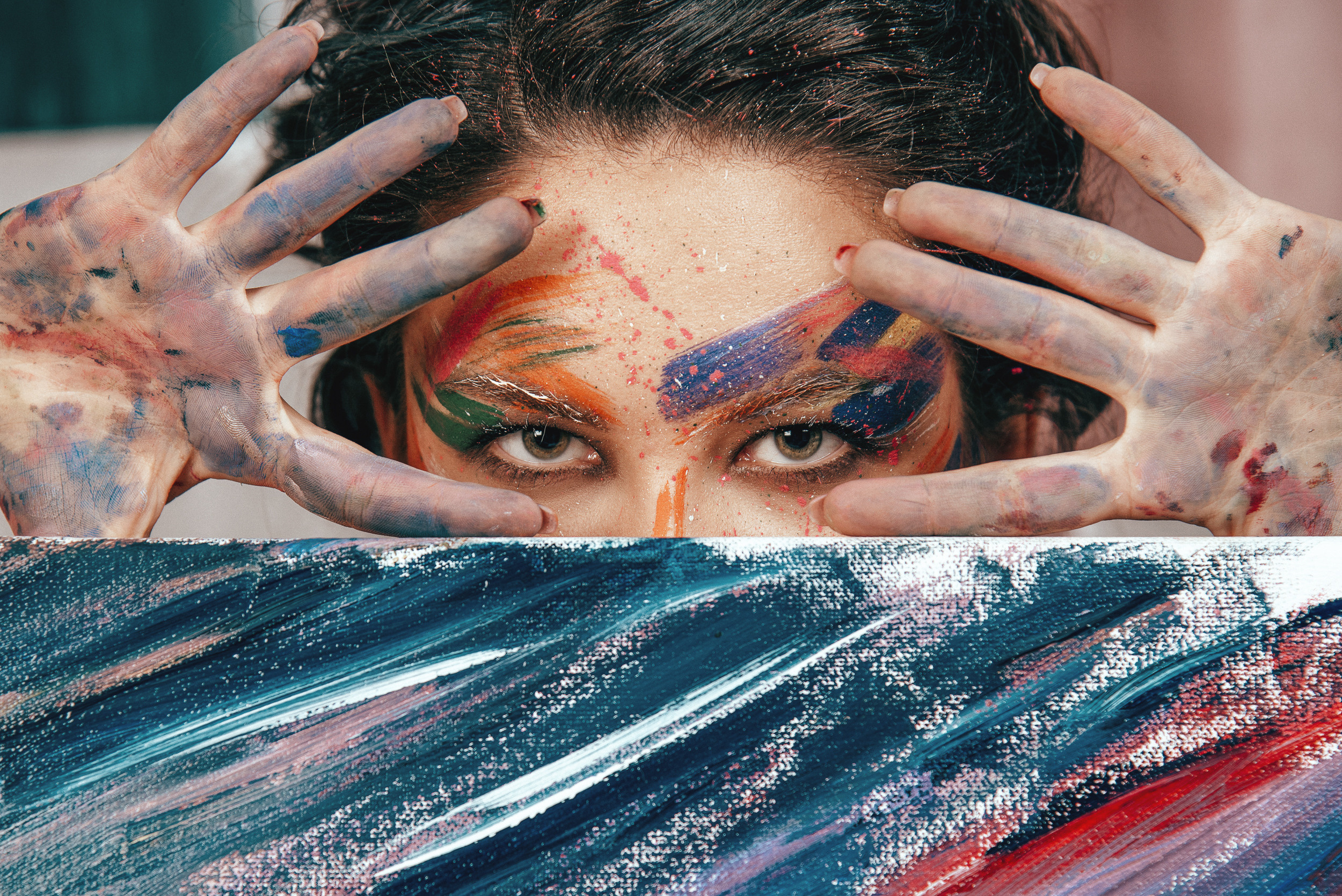 Artist, brushes, paints & body art