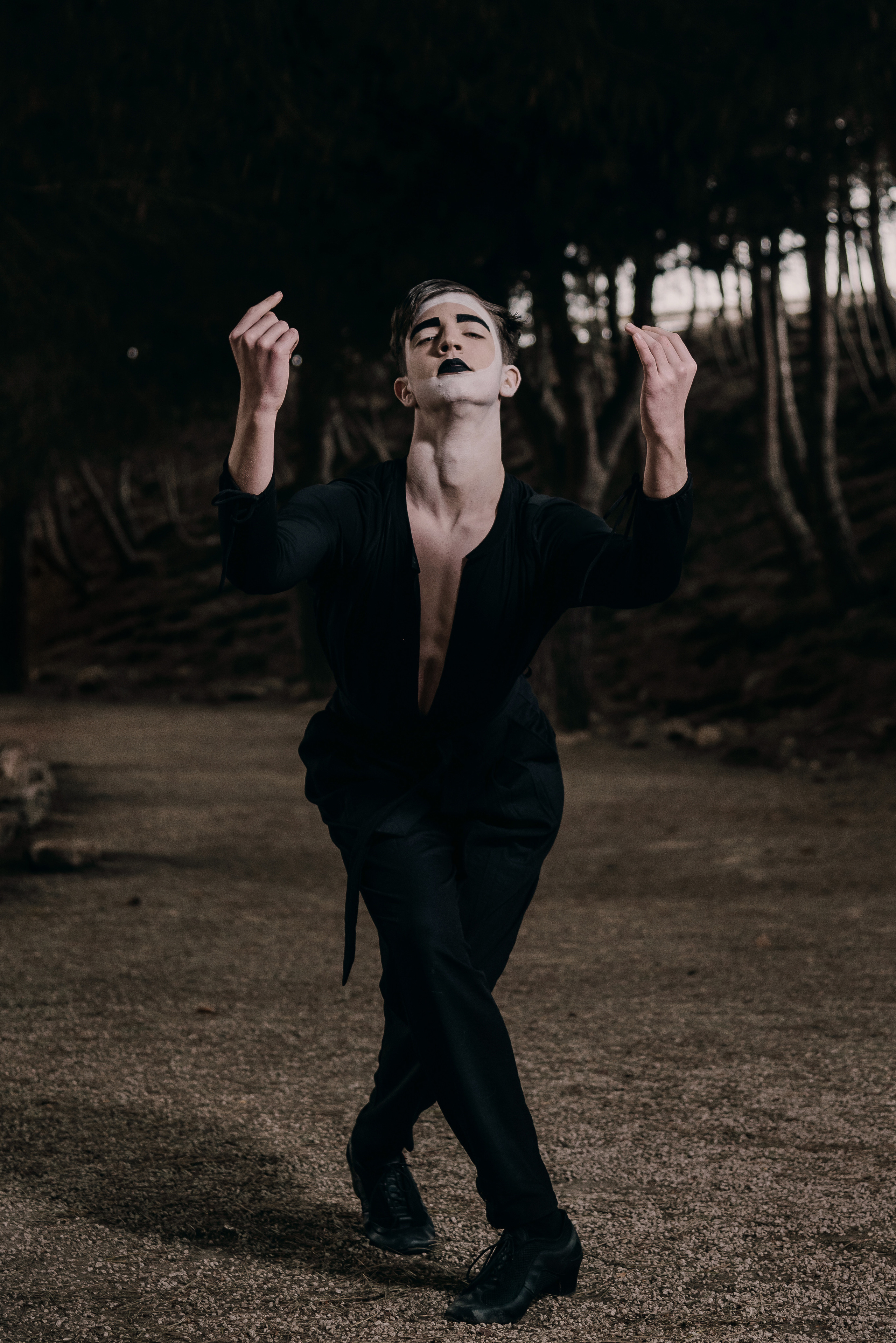 Dancing sorrow in the forest