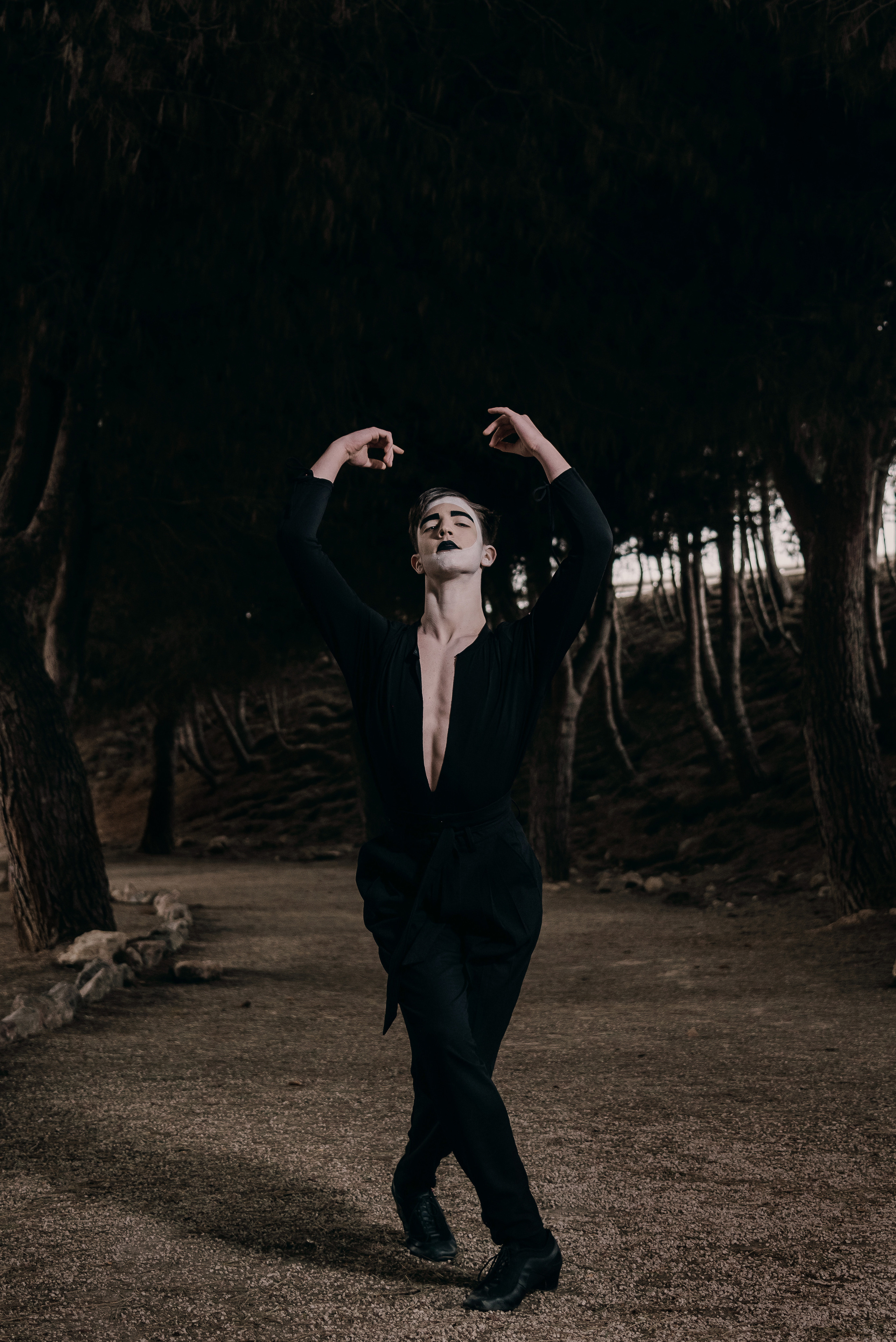 Dancing sorrow in the forest