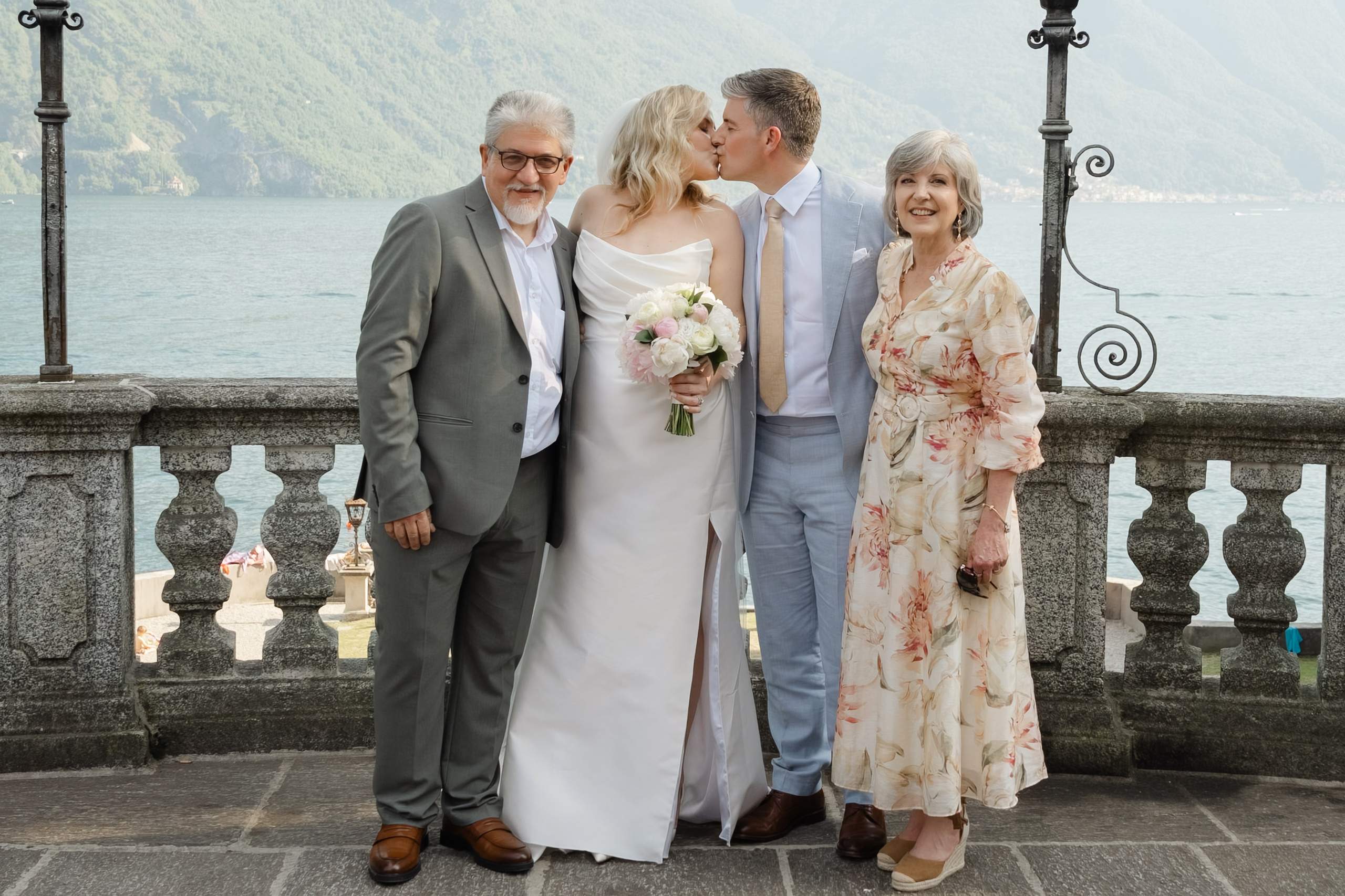 ASHLEY AND RENZO _LAKE COMO. PHOTOGRAPHER IN ITALY