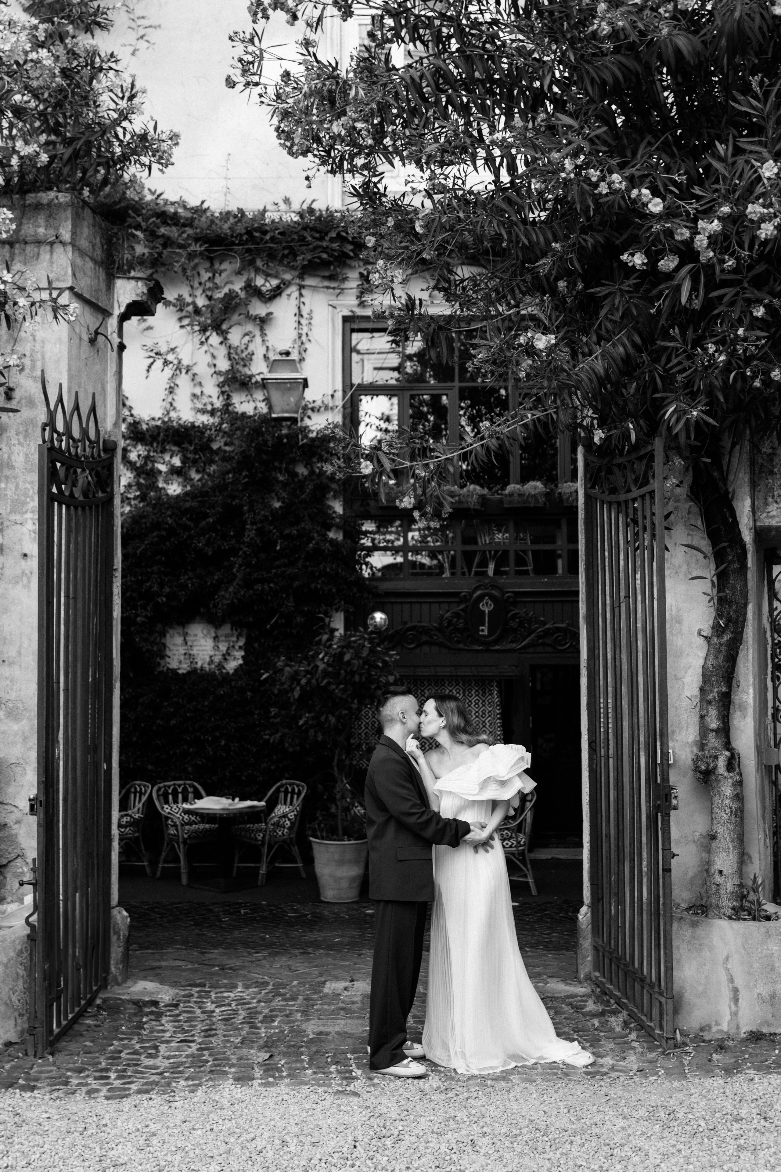 Wedding Photographer in Rome. Wedding Photographer Rome Tuscany Como Sicily Puglia Amalfy Italy- Oksana Savenchuk