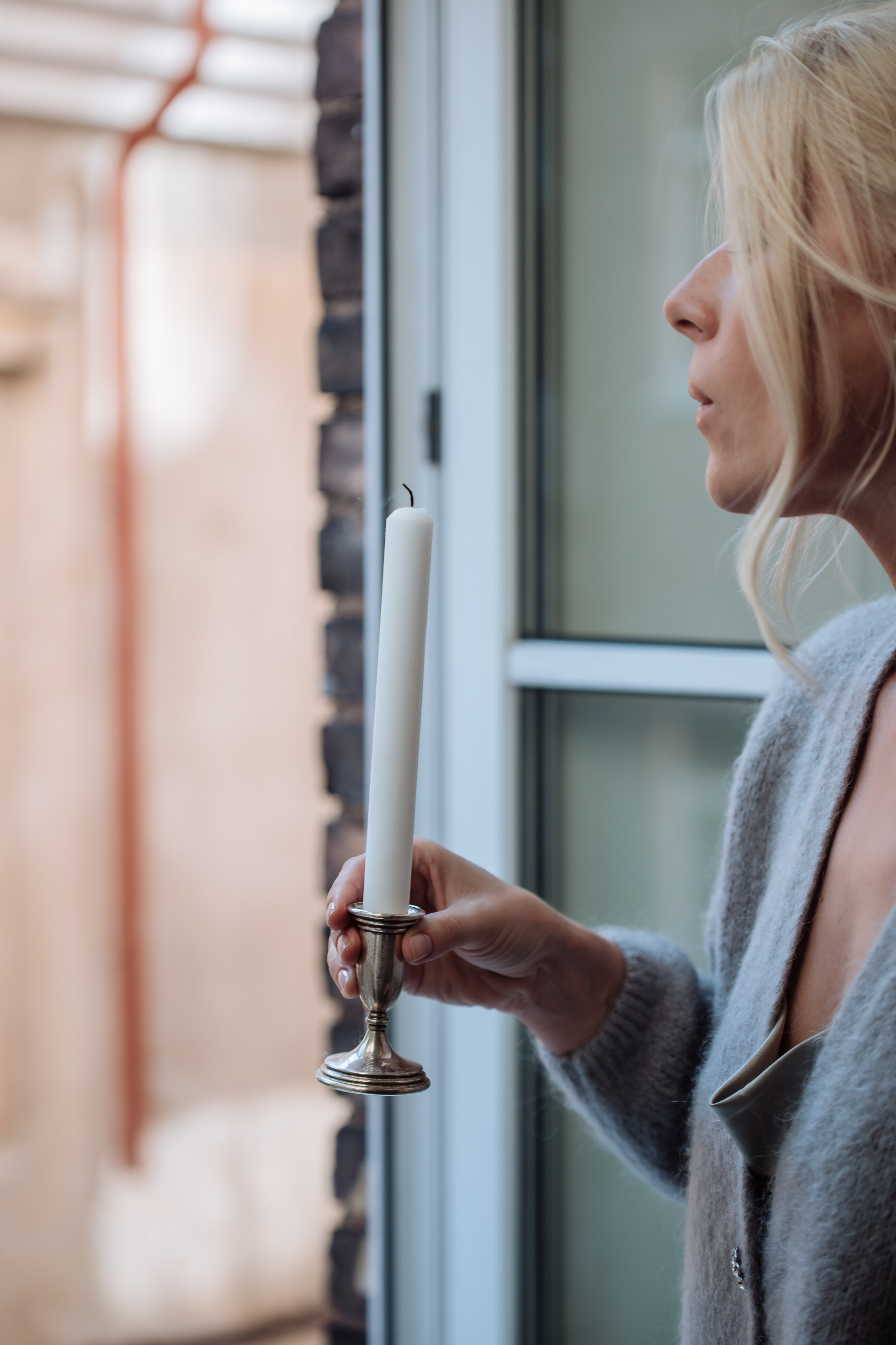 Agata|numerologė, radikalaus atleidimo trenerė. Wedding, christening and family photographers in Vilnius, Lithuania