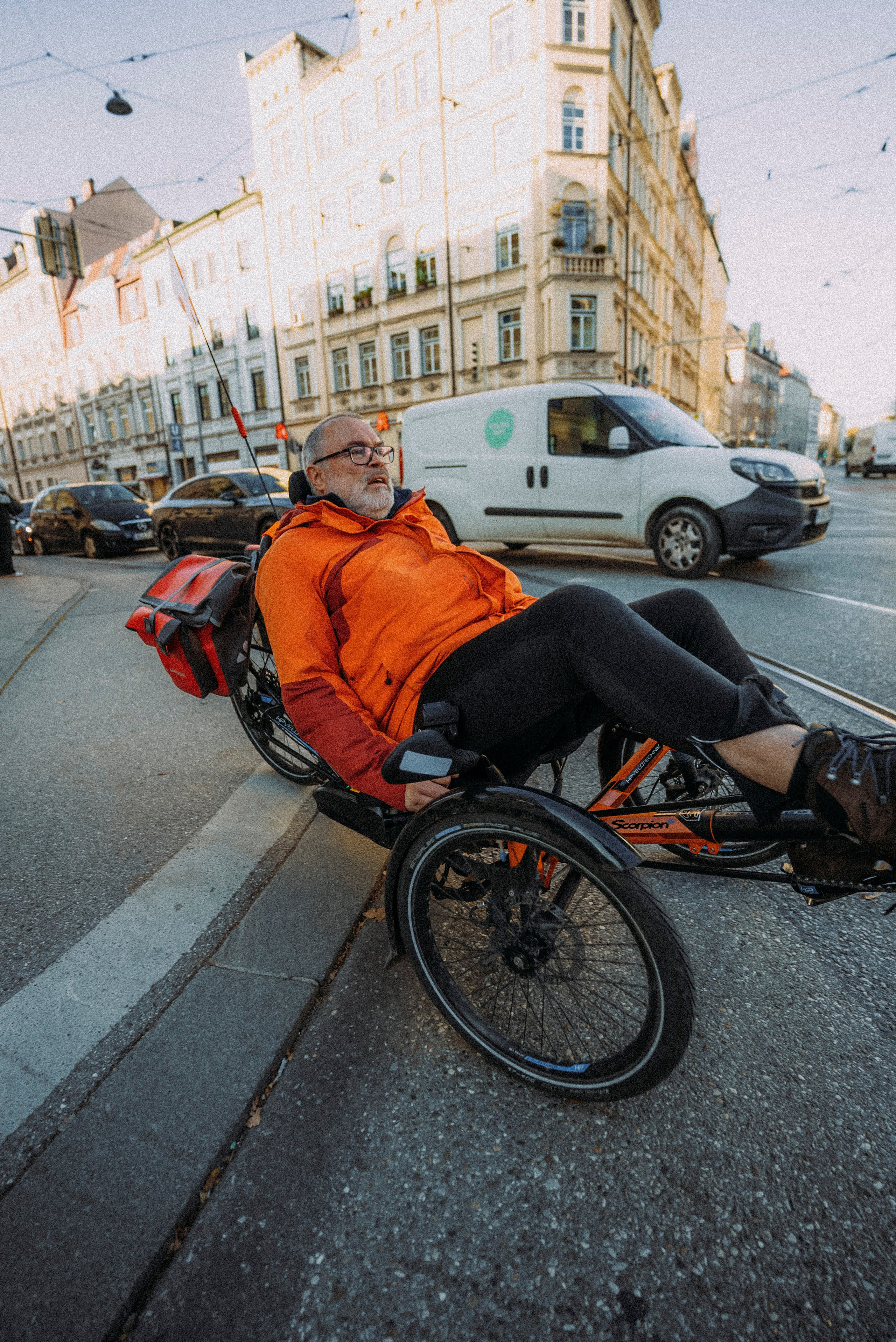 ЕВРОТУР. Стрит-фотография, полная абсурда, идиотизма и красоты