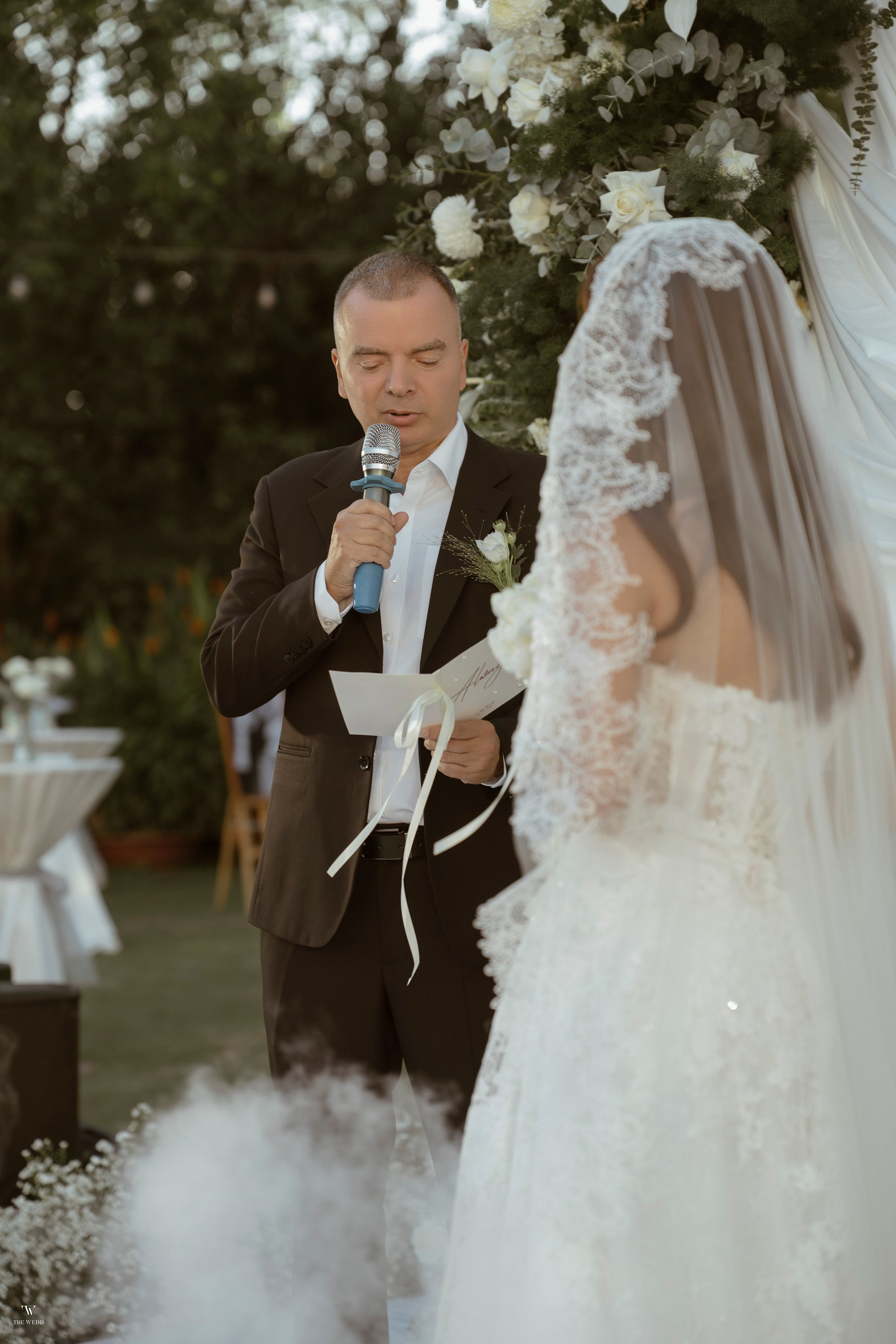 ALEX & NICOLE. WEDDING PHOTOGRAPHER IN VIETNAM