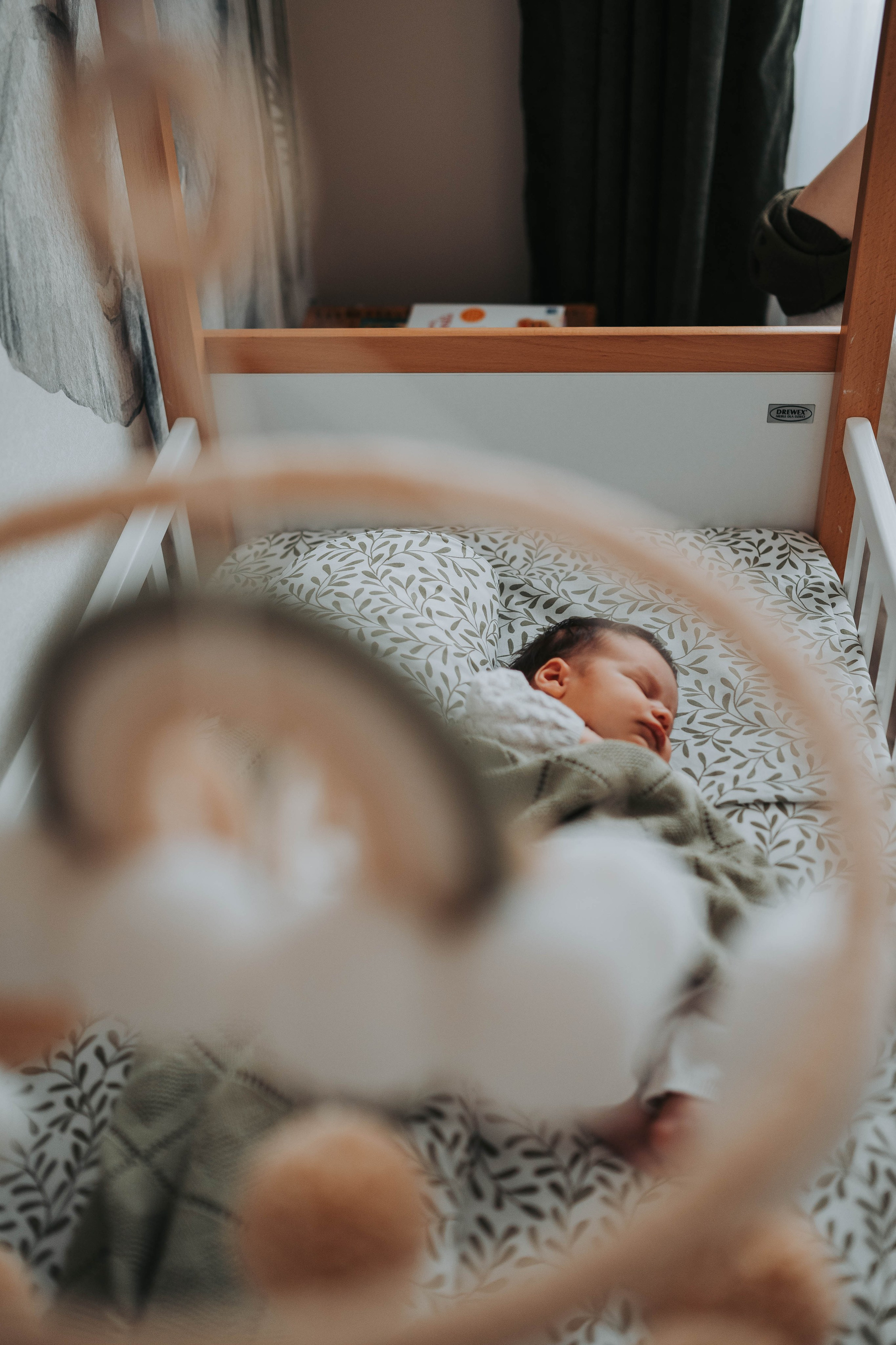 Vuk - fotografisanje bebe kod kuće. Dečiji i porodični fotograf