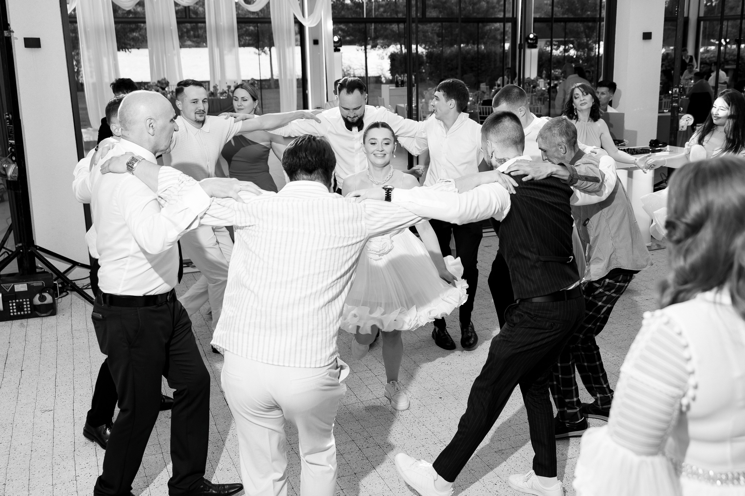 Florin & Corina — Complexul Turistic Costesti — Wedding Day. Servicii Foto și Video 067188353