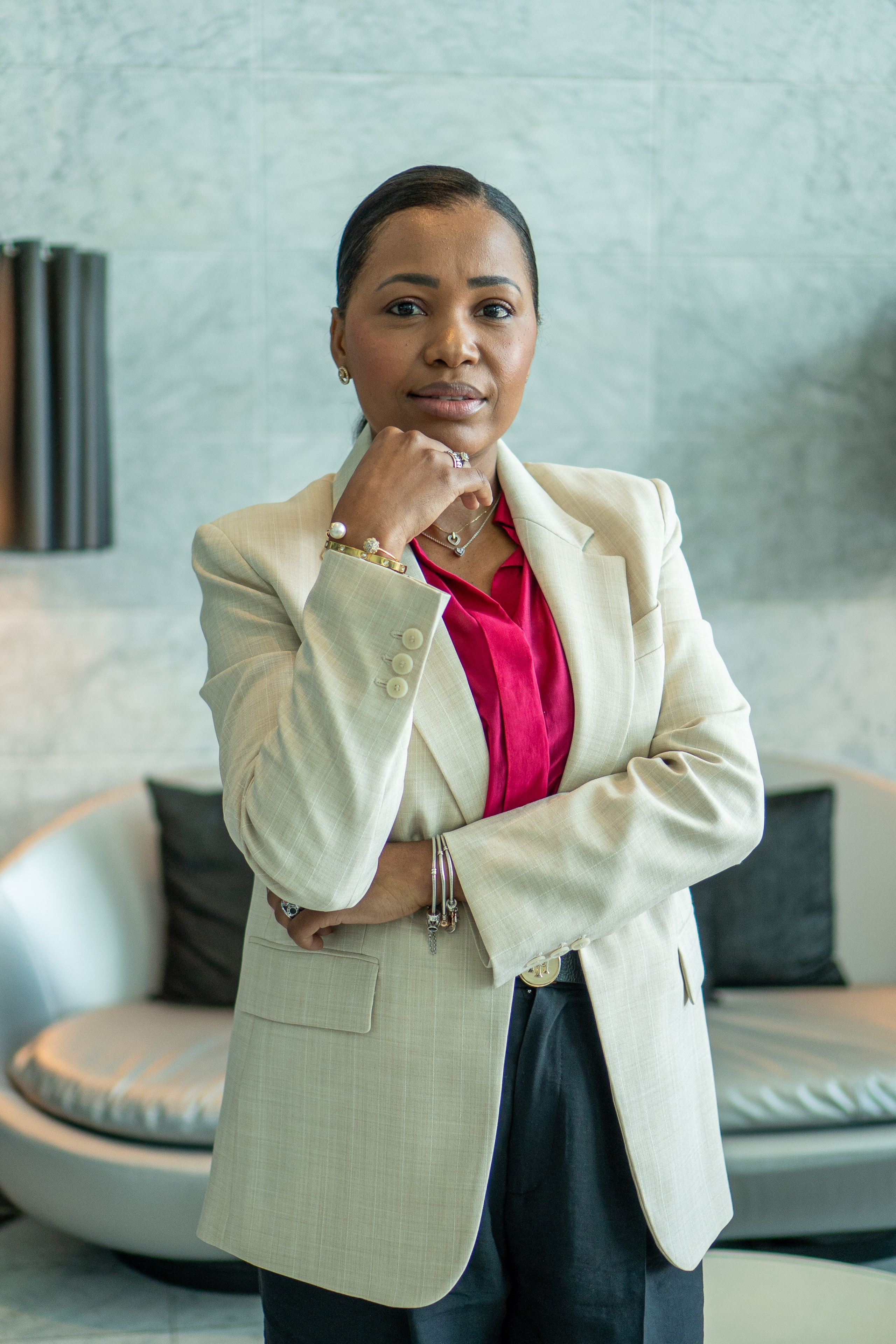 Raquel Ribeiro. Frames by Giovani Braga