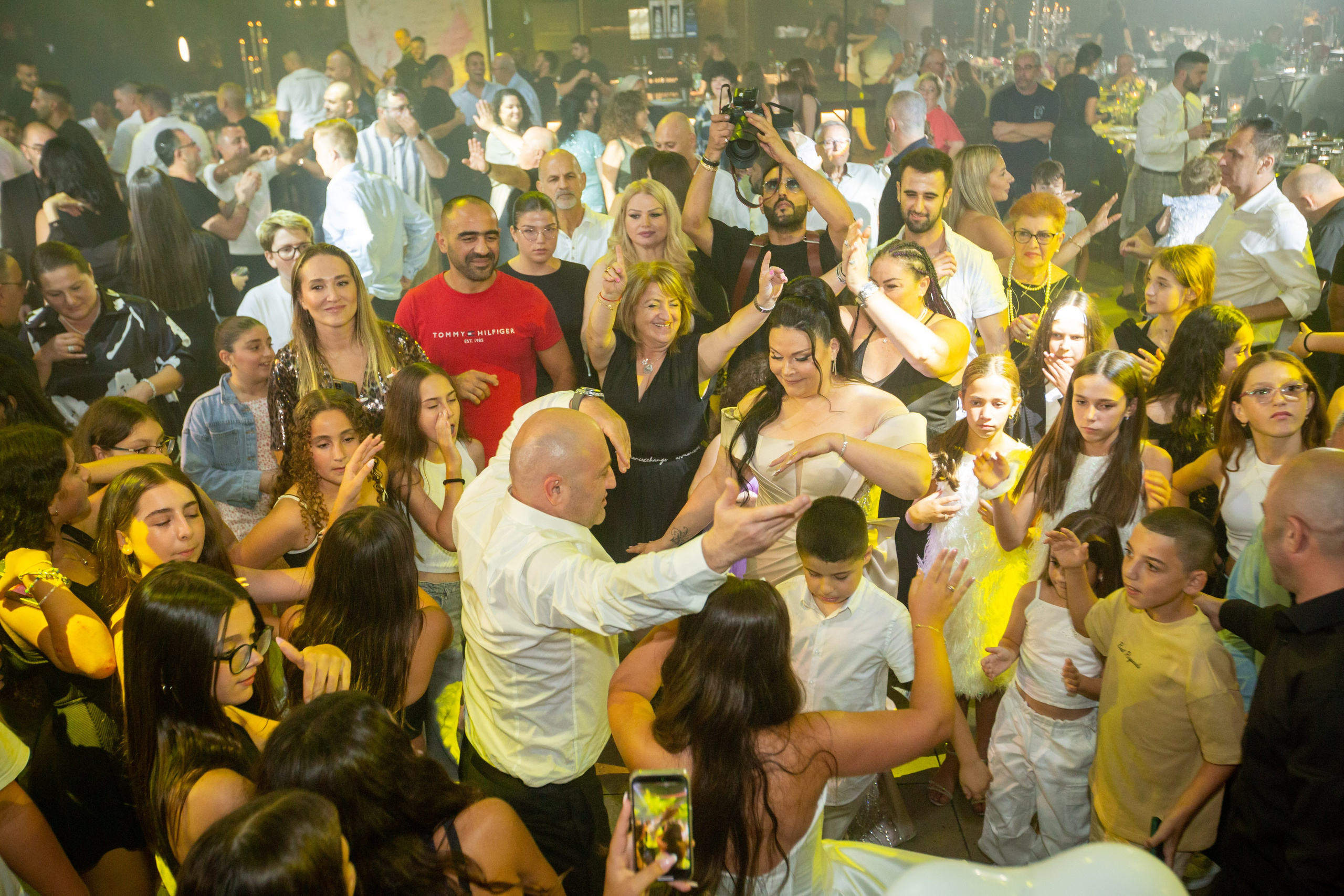 Bat Mitzvah Evelin. Wedding and events photographers Studio Shalom