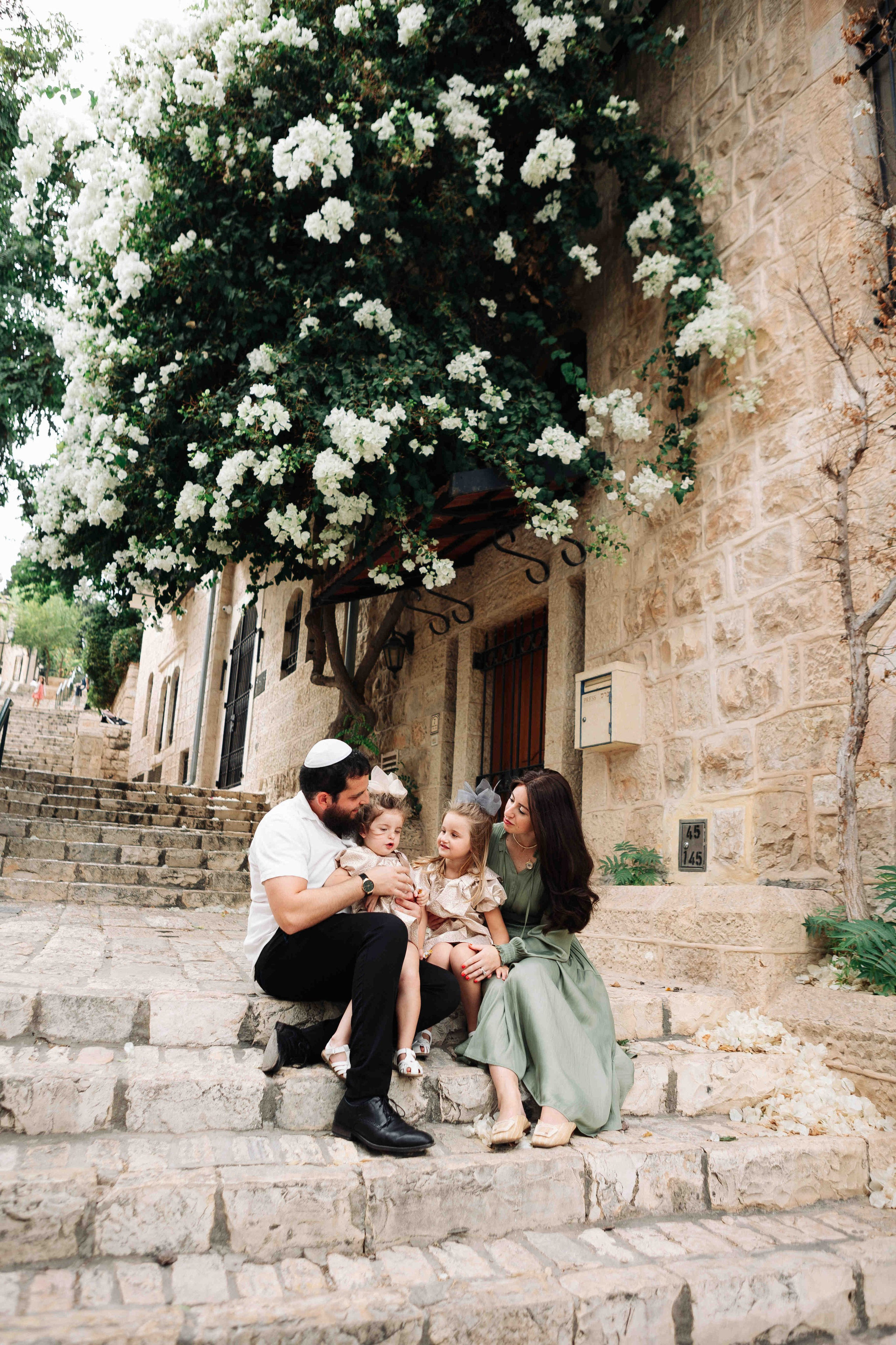BEAUTIFUL FAMILY PHOTOSESSION. PHOTOGRAPHER IN ISRAEL