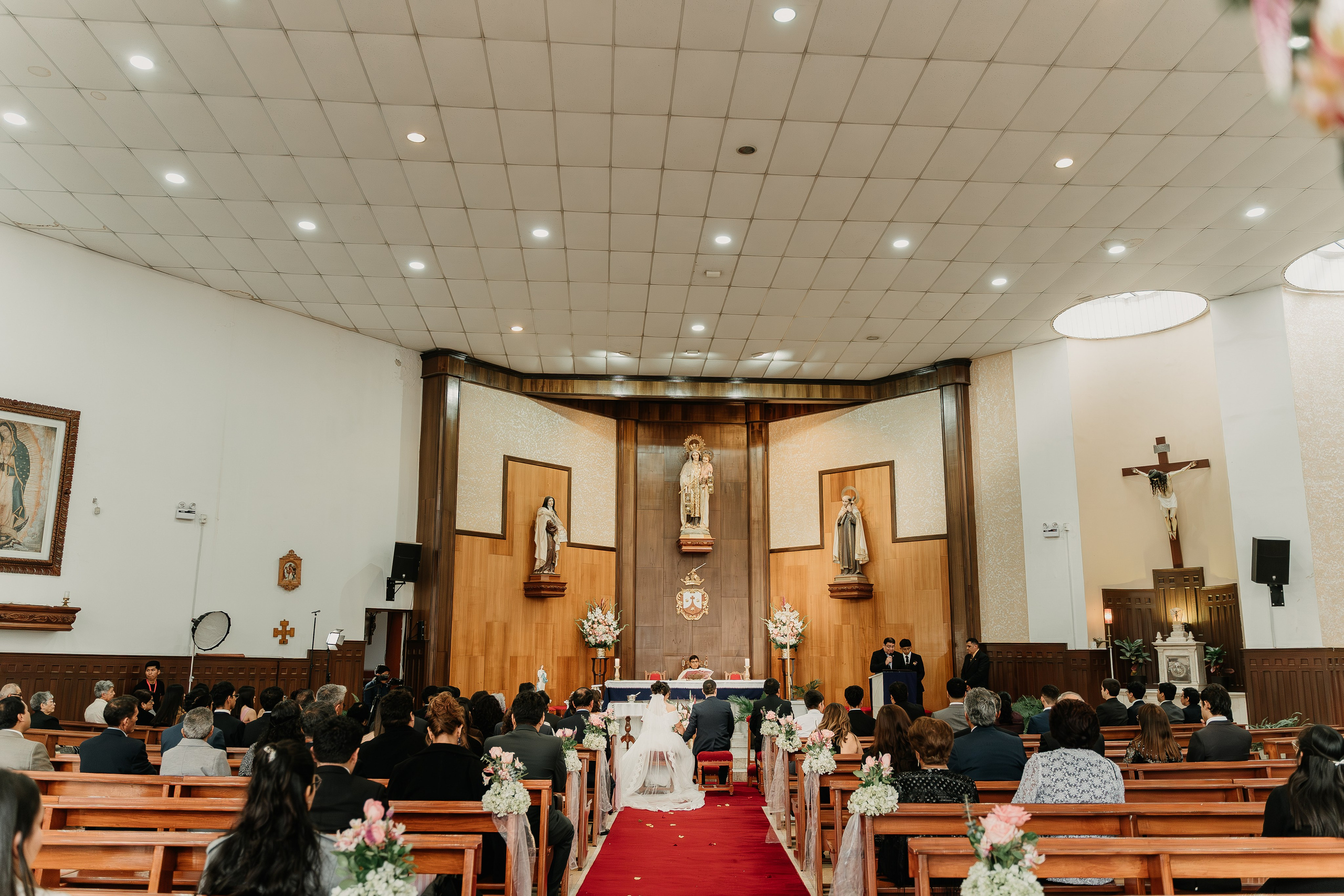 ALEJANDRA + RODRIGO BODA RELIGIOSA. Studio KVTA | Fotografía y Video de Bodas en Arequipa
