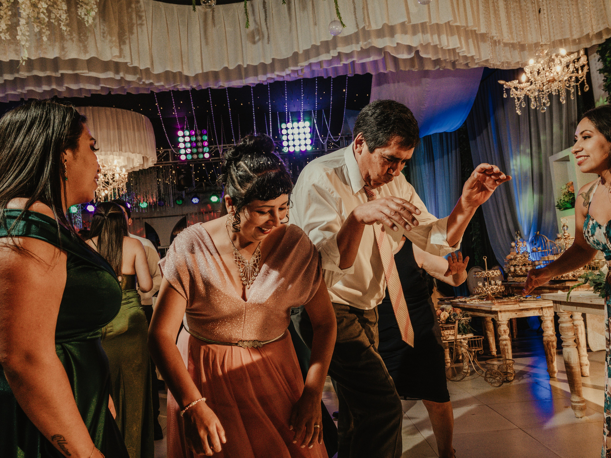 CARLA Y MARIO BODA RELIGIOSA. Studio KVTA | Fotografía y Video de Bodas en Arequipa