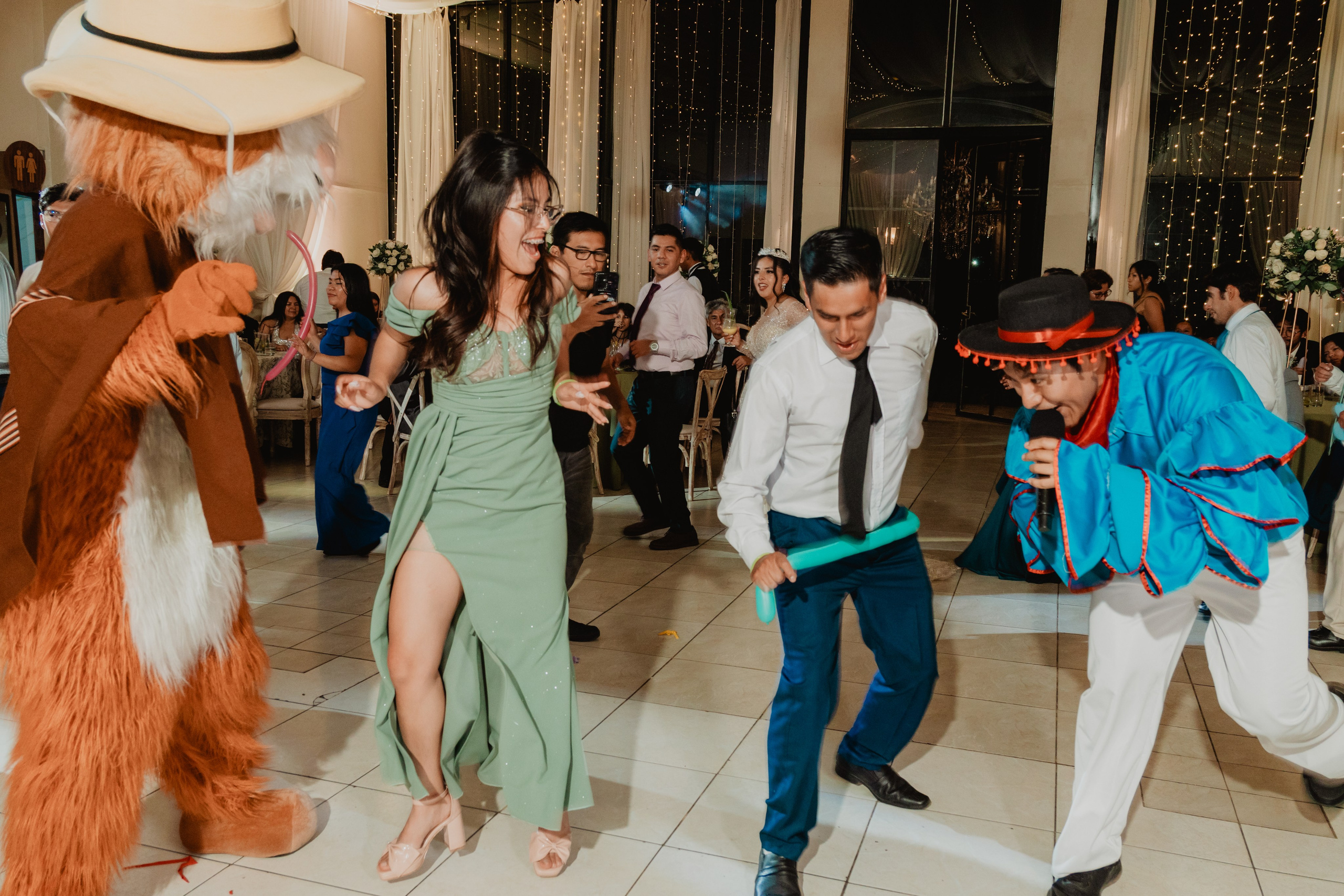 FERNANDO + MARIBEL | BODA RELIGIOSA. Studio KVTA | Fotografía y Video de Bodas en Arequipa