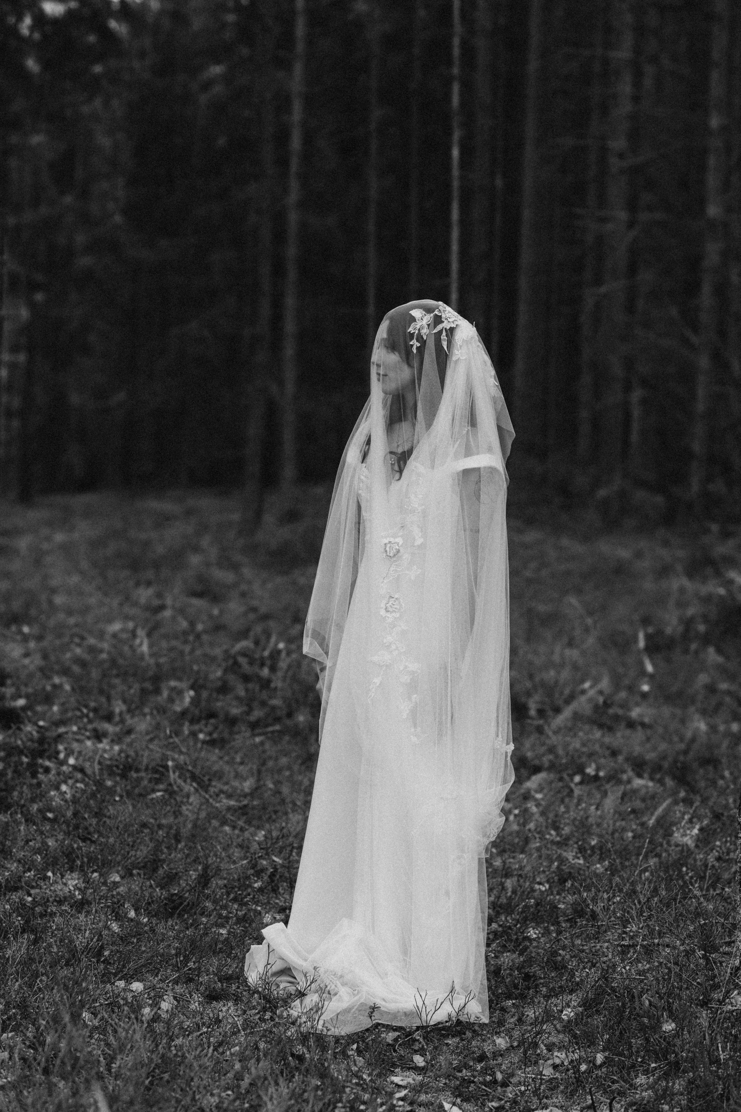 Venla & Kerr. Wedding and portrait photographer in Helsinki Vickan O