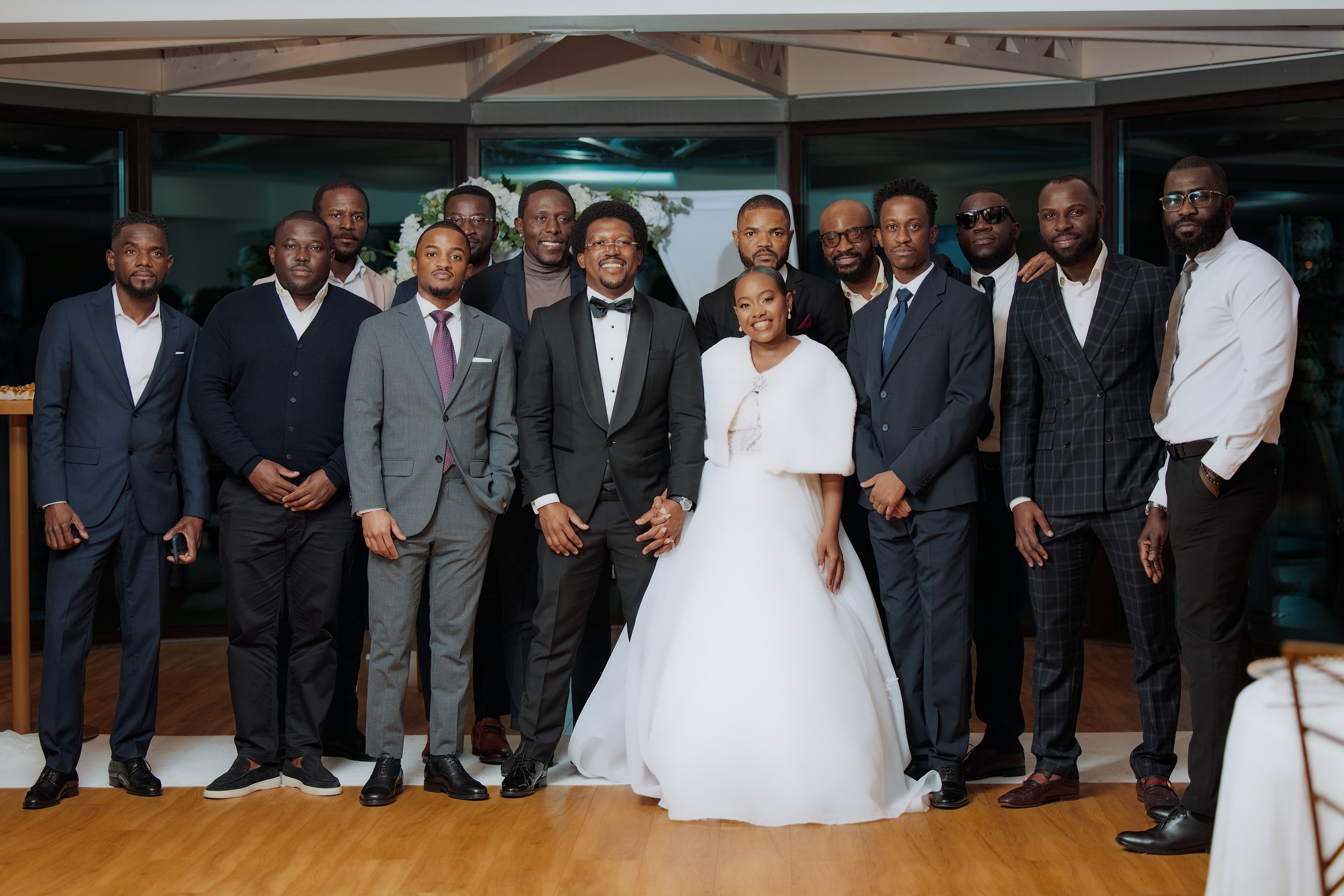 Nawik e Ethson. Fazemos o seu casamento ser lembrado por gerações