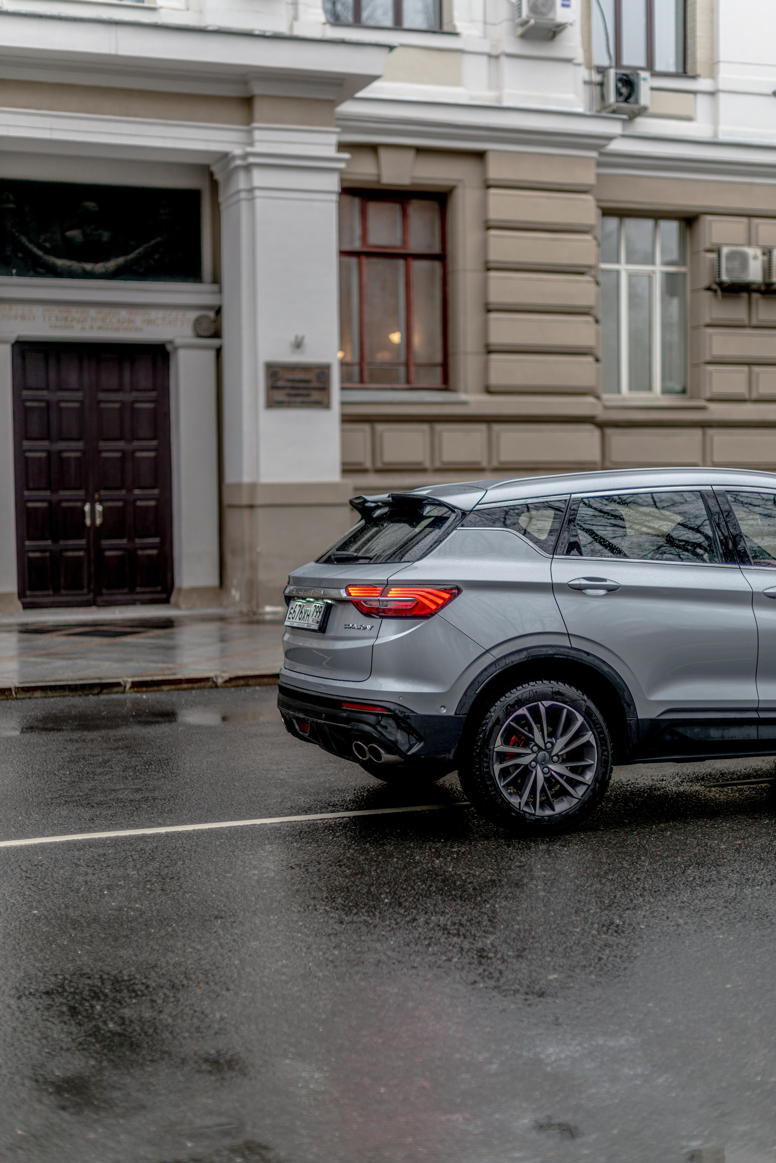 Фотосъемка автомобиля Geely Coolray. ФОТОГРАФ МЕКСИКА КИНТАНА-РОО