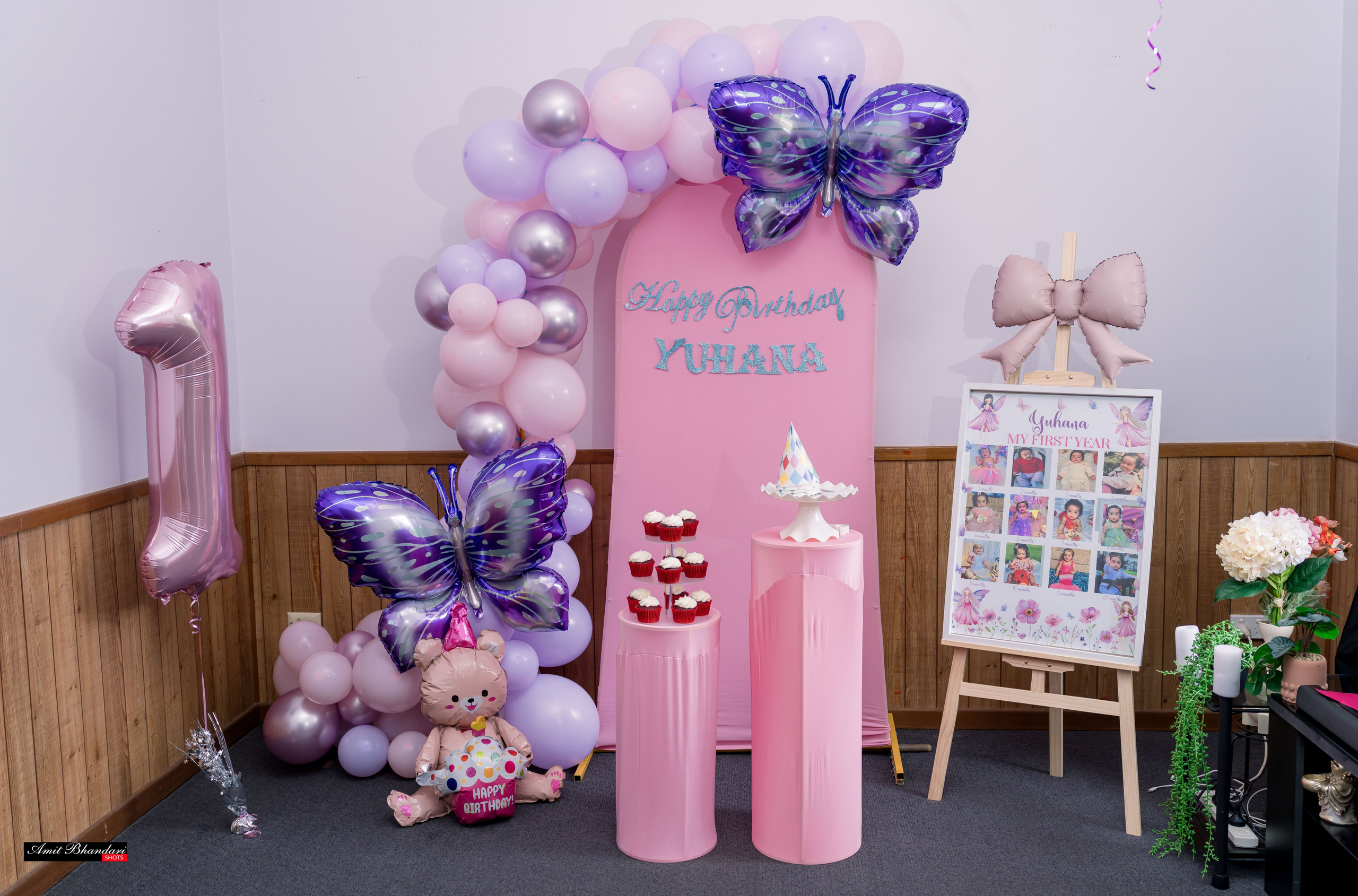 Yuhana’s Cake Smash Session. Freelance Photographer in Newcastle & Central Coast