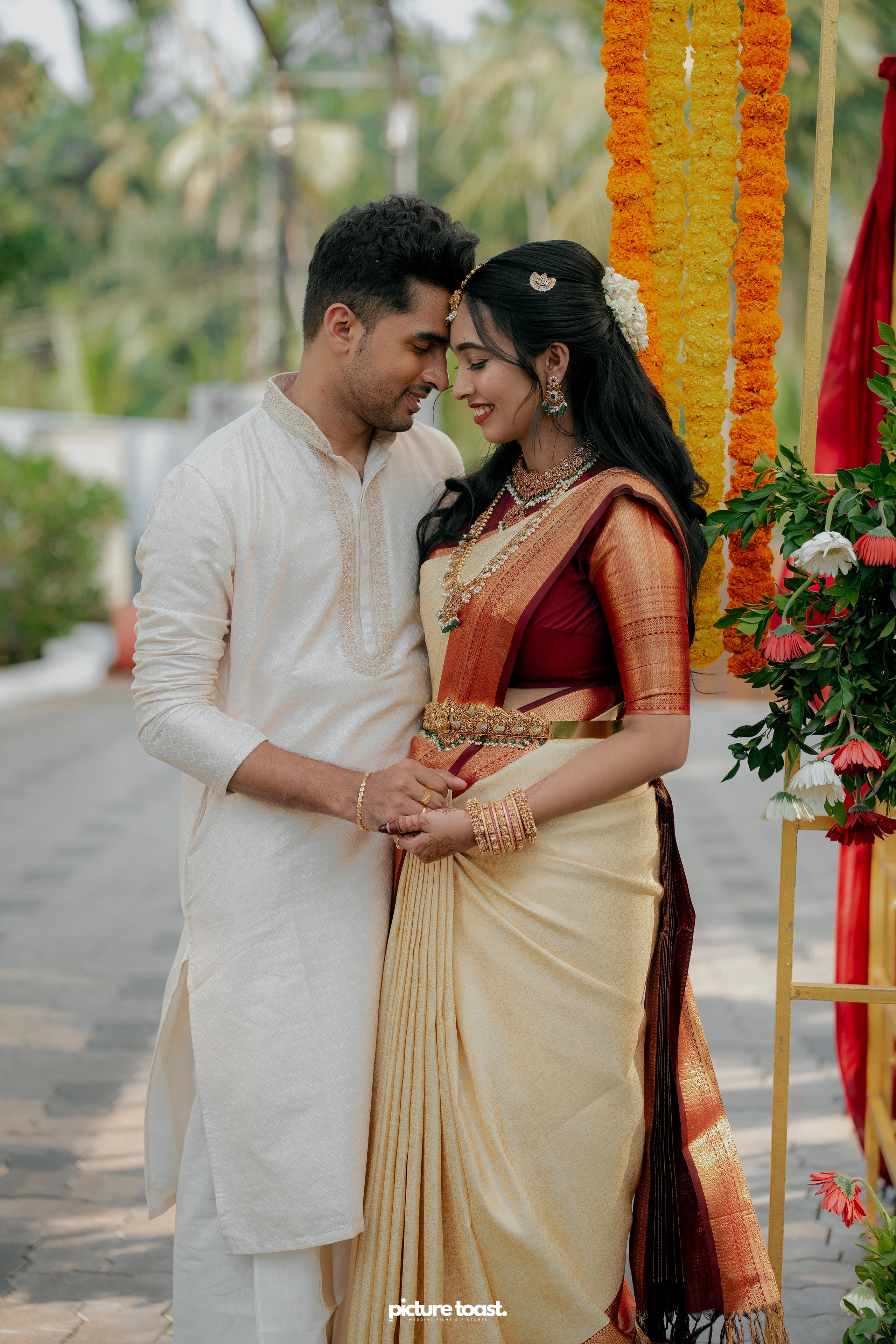 Traditional Kerala Hindu Wedding. Fine art Wedding Photographers in India & Canada