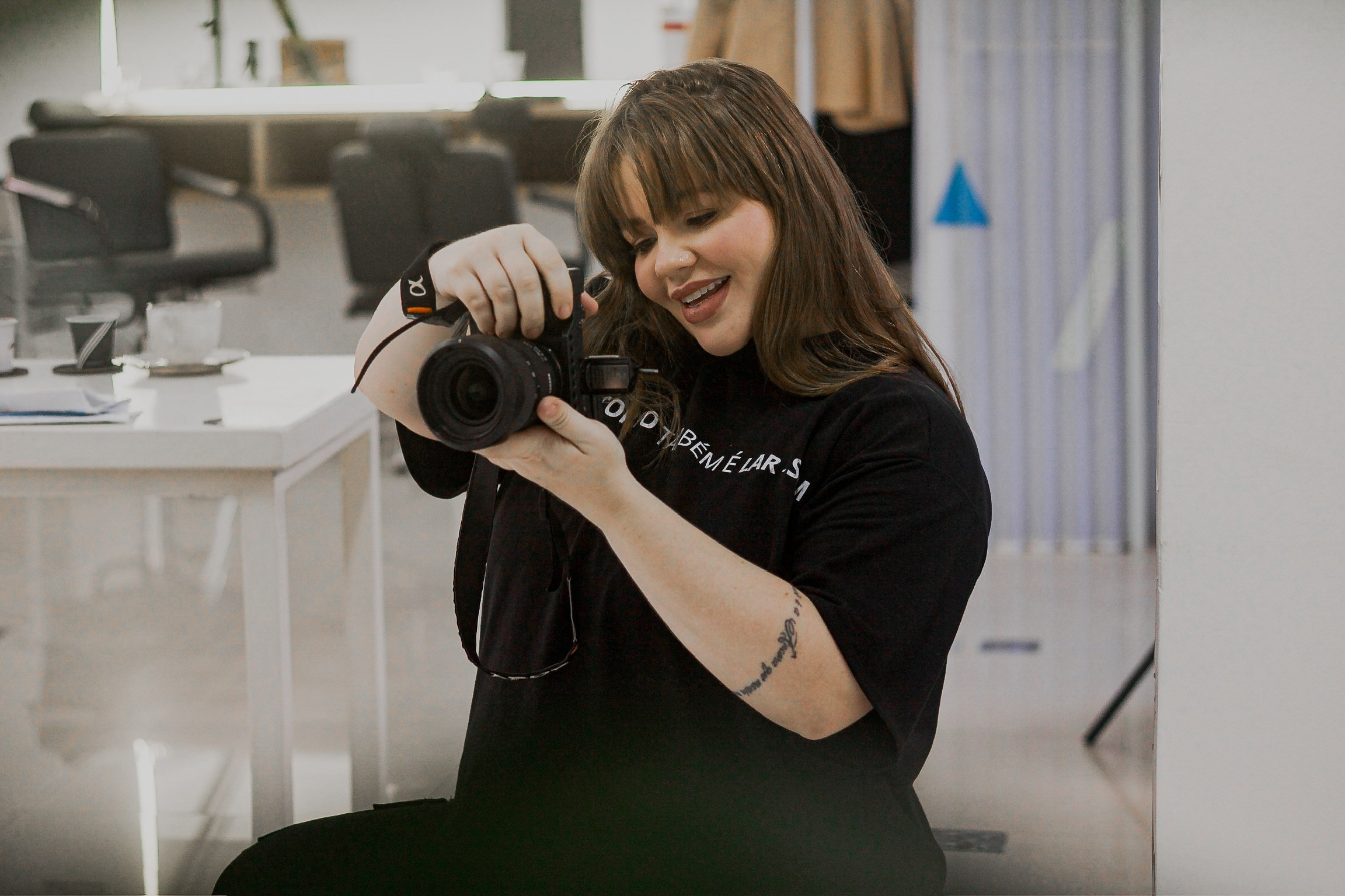 fotógrafa marca pessoal São Paulo, ensaio marca pessoal São Paulo, fotografia para empreendedoras São Paulo, fotógrafa branding São Paulo, retrato corporativo São Paulo, ensaio para LinkedIn São Paulo, fotos profissionais São Paulo, fotógrafa marca pessoal Santos, ensaio marca pessoal Santos, fotografia para empresárias Santos, retrato corporativo Santos, ensaio corporativo Santos, fotografia branding Santos, fotógrafa marca pessoal Praia Grande, ensaio marca pessoal Praia Grande, ensaio branding Praia Grande, fotografia para empreendedoras Praia Grande, fotógrafa para empresárias Praia Grande, retrato corporativo Praia Grande, fotografia corporativa Praia Grande, fotos profissionais Praia Grande, ensaio profissional Praia Grande, ensaio para psicóloga São Paulo, ensaio para médica São Paulo, ensaio para dentista São Paulo, ensaio para advogada São Paulo, ensaio para arquiteta São Paulo, ensaio para mentora São Paulo, ensaio para consultora São Paulo, ensaio para coach São Paulo, ensaio para nutricionista São Paulo, ensaio para influenciadora São Paulo, ensaio para empresária São Paulo, ensaio para psicóloga Praia Grande, ensaio para médica Praia Grande, ensaio para dentista Praia Grande, ensaio para advogada Praia Grande, ensaio para arquiteta Praia Grande, ensaio para mentora Praia Grande, ensaio para consultora Praia Grande, ensaio para coach Praia Grande, ensaio para nutricionista Praia Grande, ensaio para influenciadora Praia Grande, ensaio para empresária Praia Grande, ensaio para psicóloga Santos, ensaio para médica Santos, ensaio para dentista Santos, ensaio para advogada Santos, ensaio para arquiteta Santos, ensaio para mentora Santos, ensaio para consultora Santos, ensaio para coach Santos, ensaio para nutricionista Santos, ensaio para influenciadora Santos, ensaio para empresária Santos, marca pessoal, branding pessoal, posicionamento profissional, imagem profissional, imagem estratégica, posicionamento digital, branding feminino, branding para empreendedoras, fotógrafa marca pessoal Praia Grande, ensaio marca pessoal Praia Grande, fotógrafa marca pessoal Santos, ensaio marca pessoal Santos, fotógrafa marca pessoal São Paulo, ensaio marca pessoal São Paulo, fotografia para empresárias, fotografia para empreendedoras, retrato corporativo, fotografia corporativa, fotos profissionais, ensaio profissional feminino, branding pessoal, imagem profissional, ensaio para LinkedIn, ensaio para psicóloga, ensaio para médica, ensaio para advogada, ensaio para mentora, ensaio para empresária, Atualização de Imagem Profissional, Fotógrafa, backstage