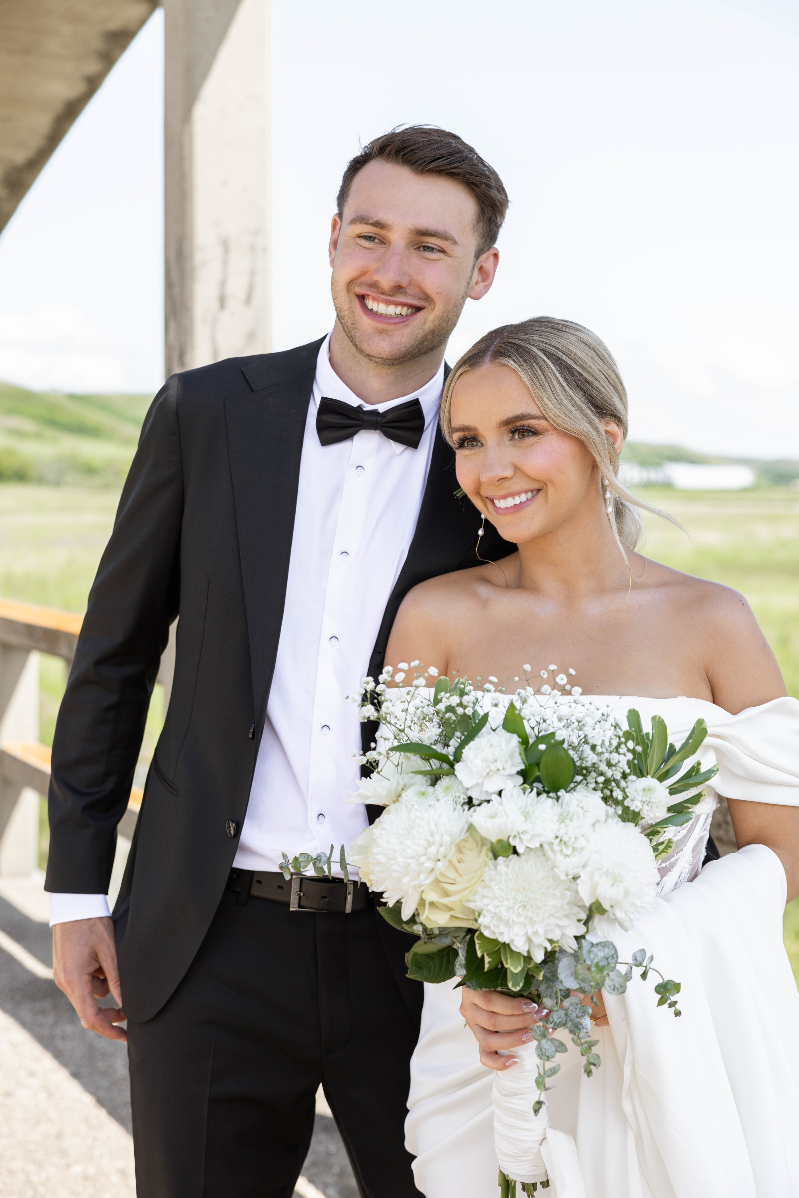 Beautiful Lakeside Wedding Photography. Wedding photography and videography in Regina, Saskatchewan