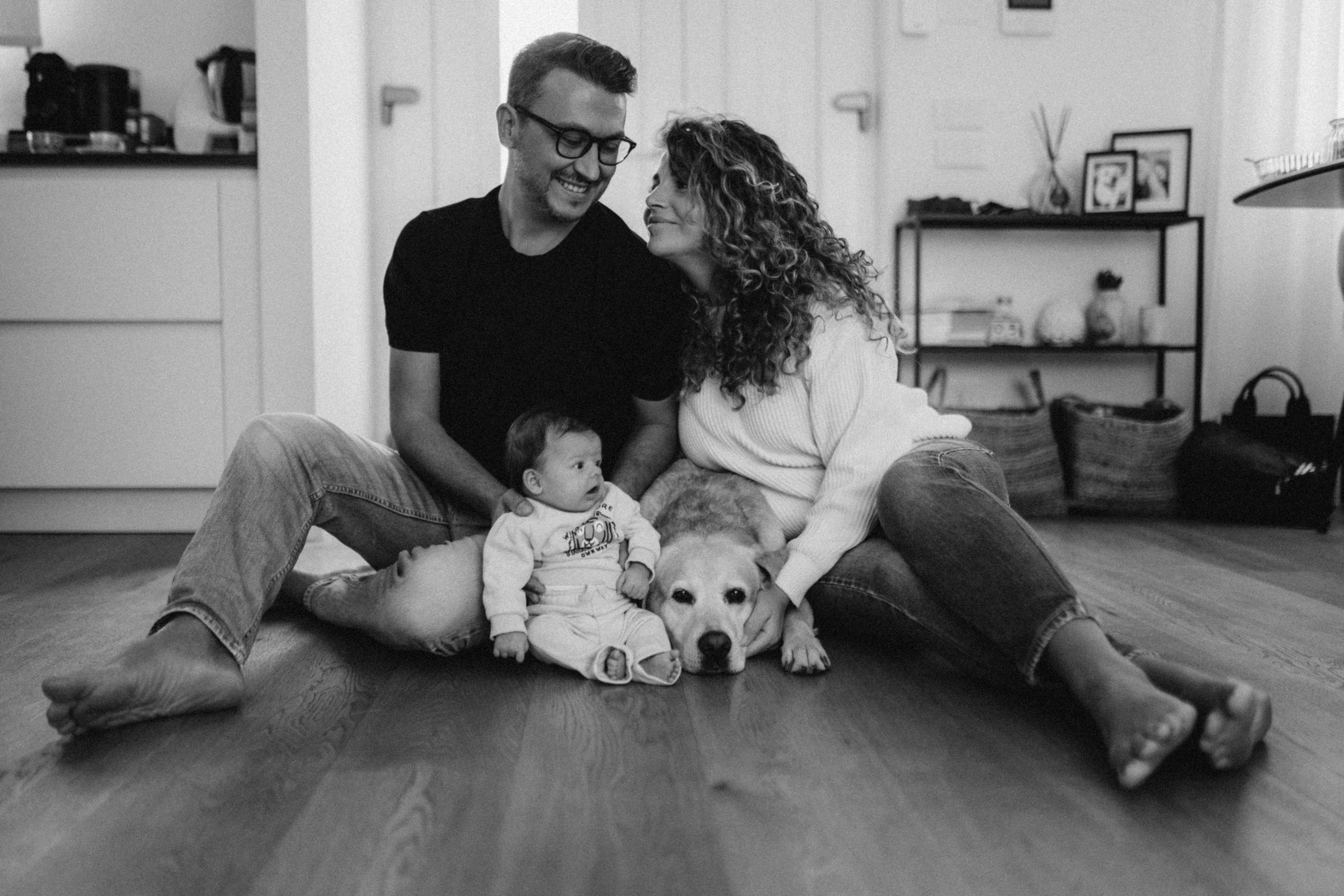 Reportage newborn Lago Maggiore con luce naturale