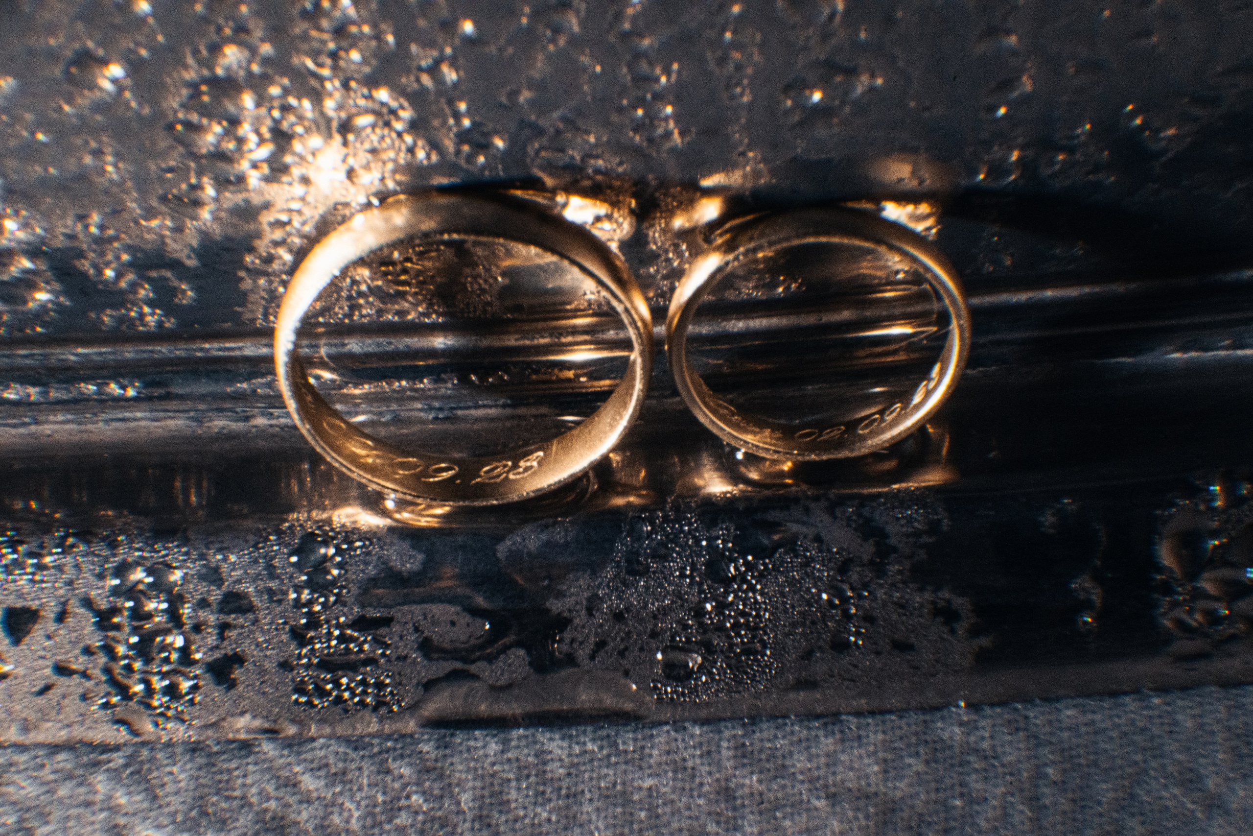 D & M im Restaurant Elfrather Mühle. Wedding Photographer Germany