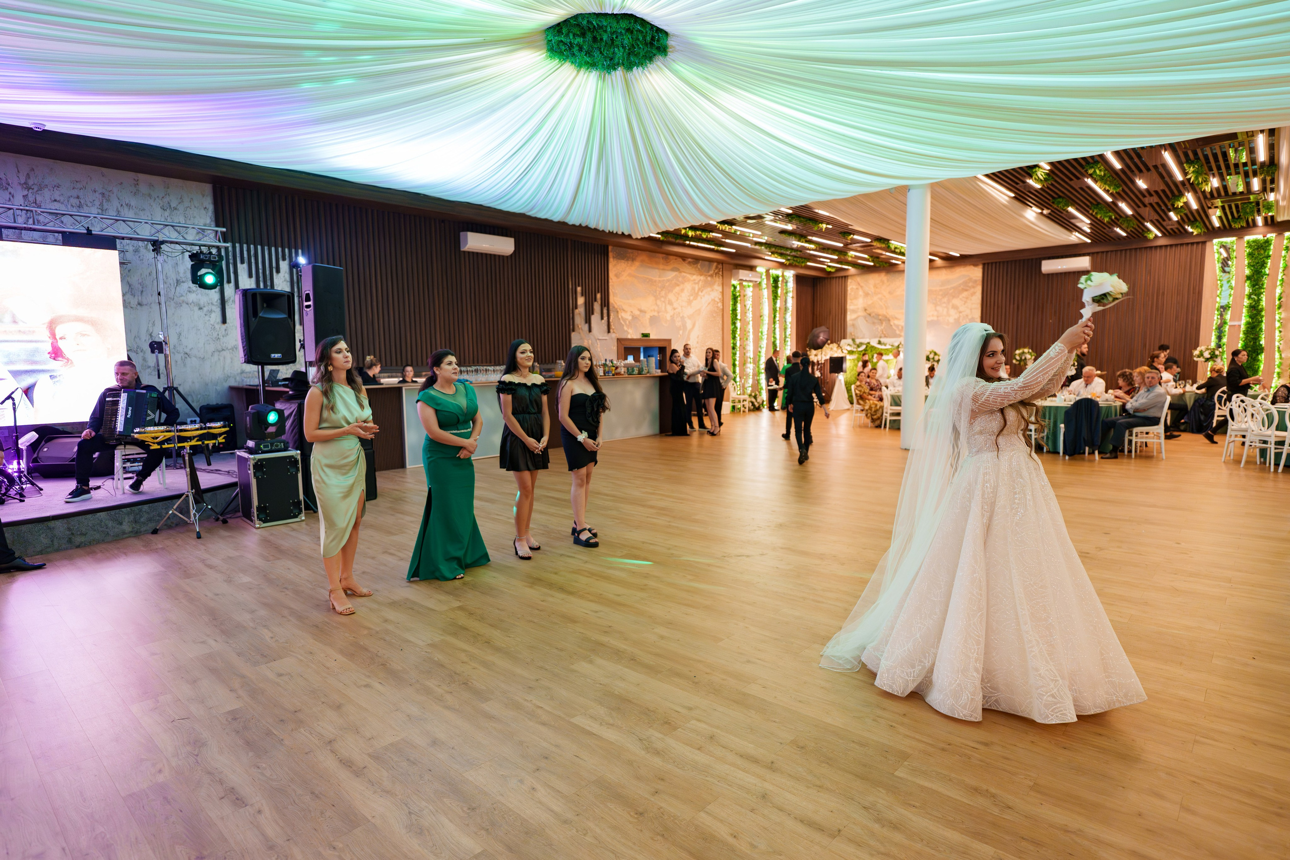 Cosmin & Gabriela. B|P Weddings - Fotograf & Videograf - București||0730017811