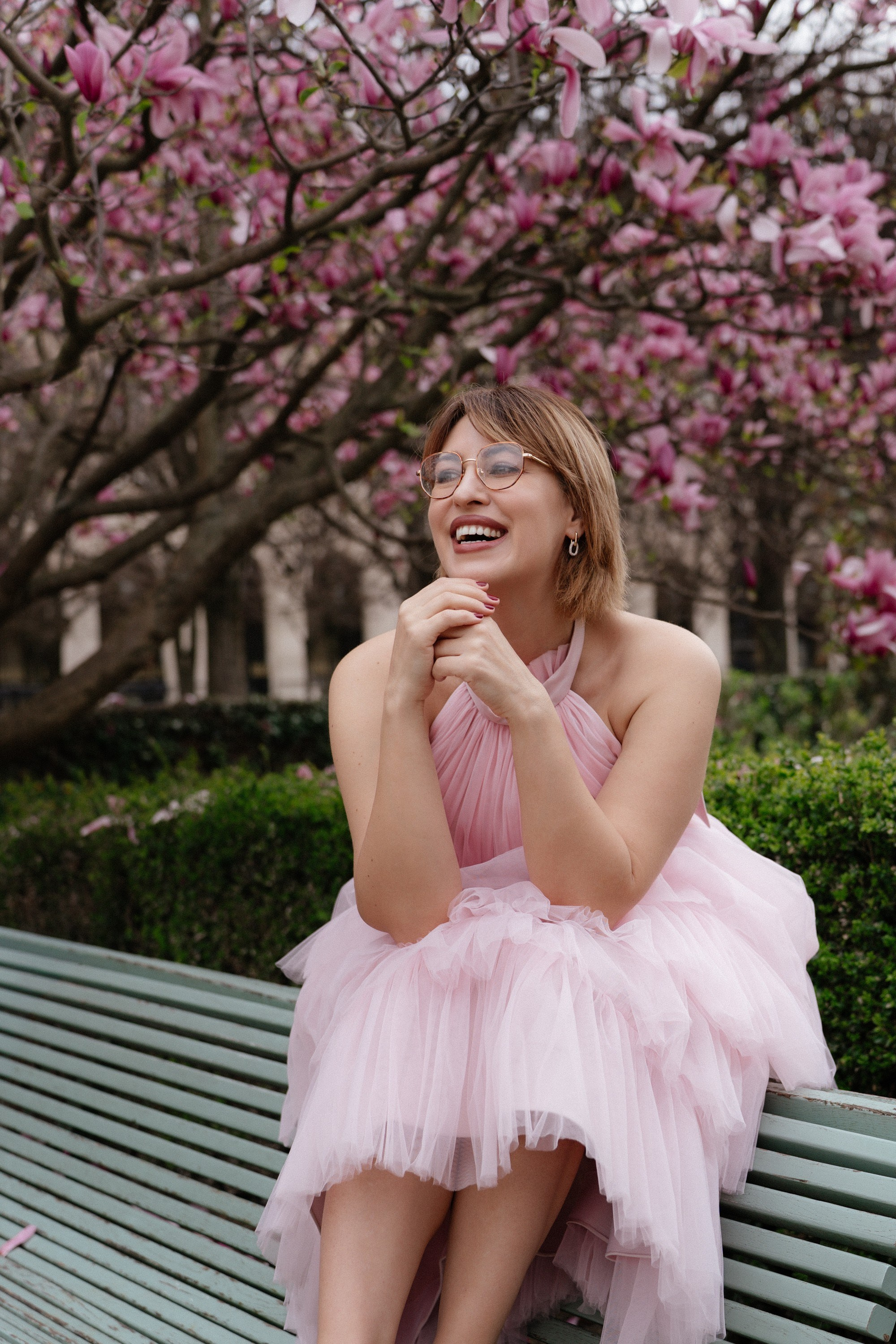 Solo Portrait Session: Magnolias. Paris Photographer & Videographer