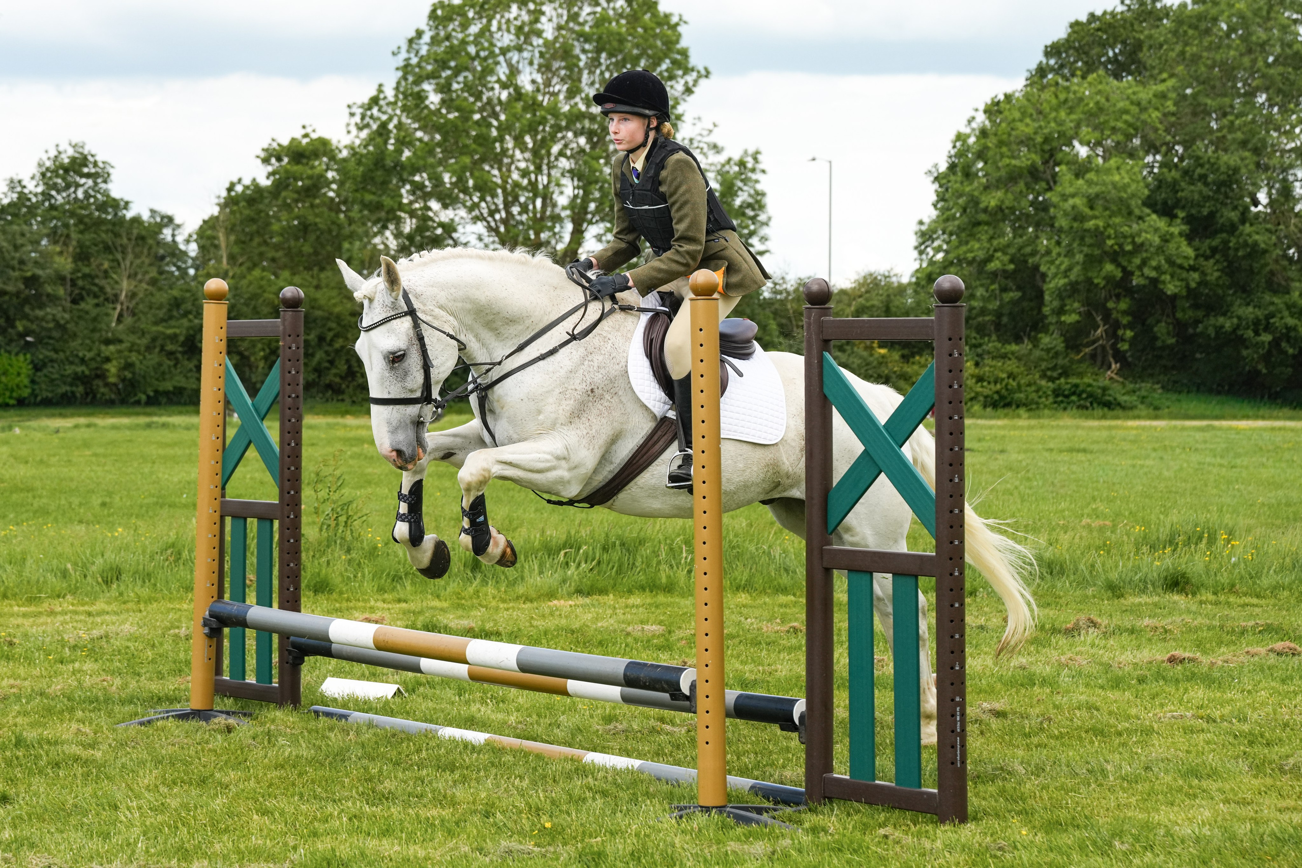 Show Jumping Photography in Leicestershire | Equine Action Shots by El. Leicestershire Equine Photography by El | Authentic Equine Portraits & Events