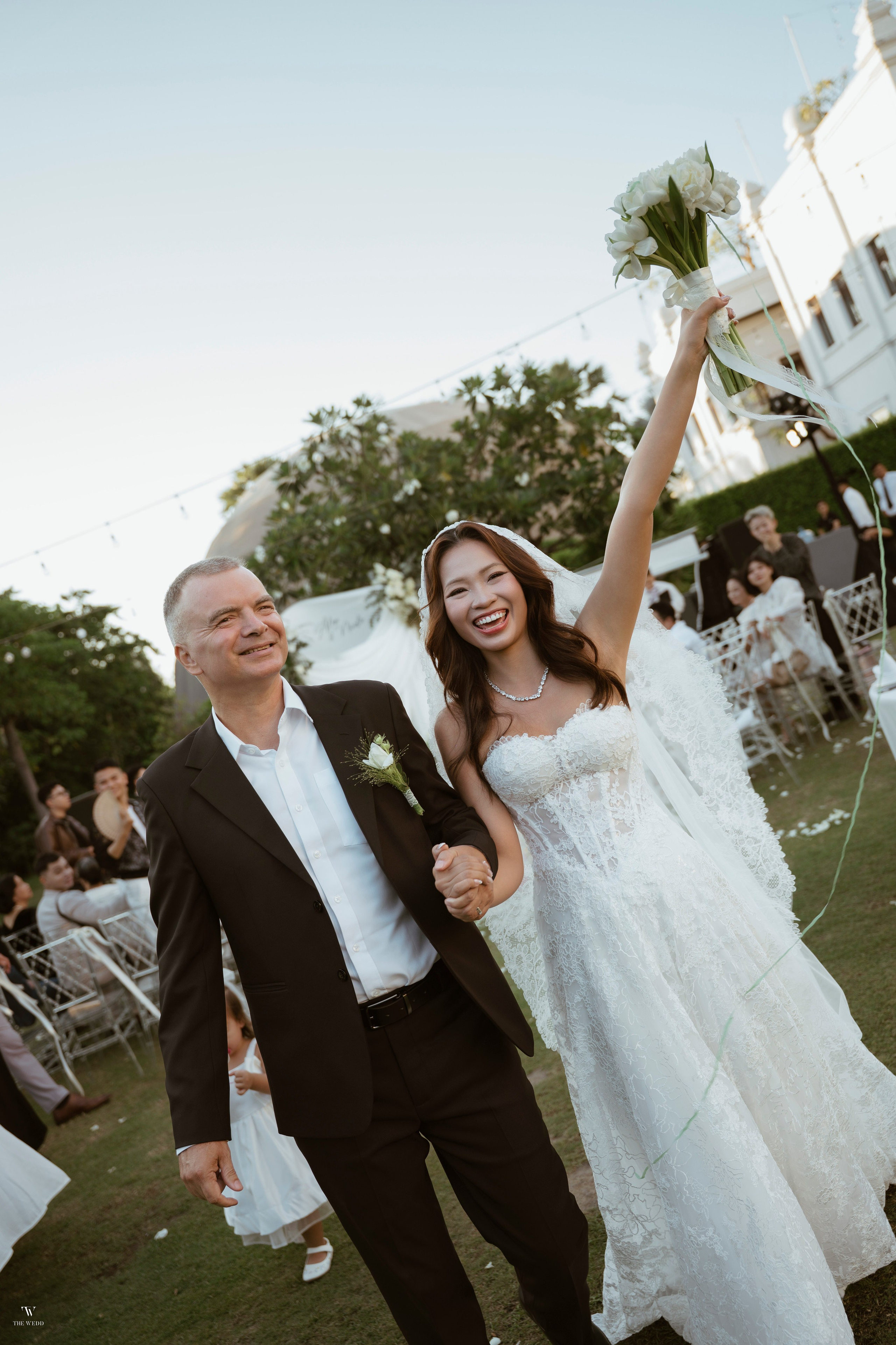 ALEX & NICOLE. WEDDING PHOTOGRAPHER IN VIETNAM