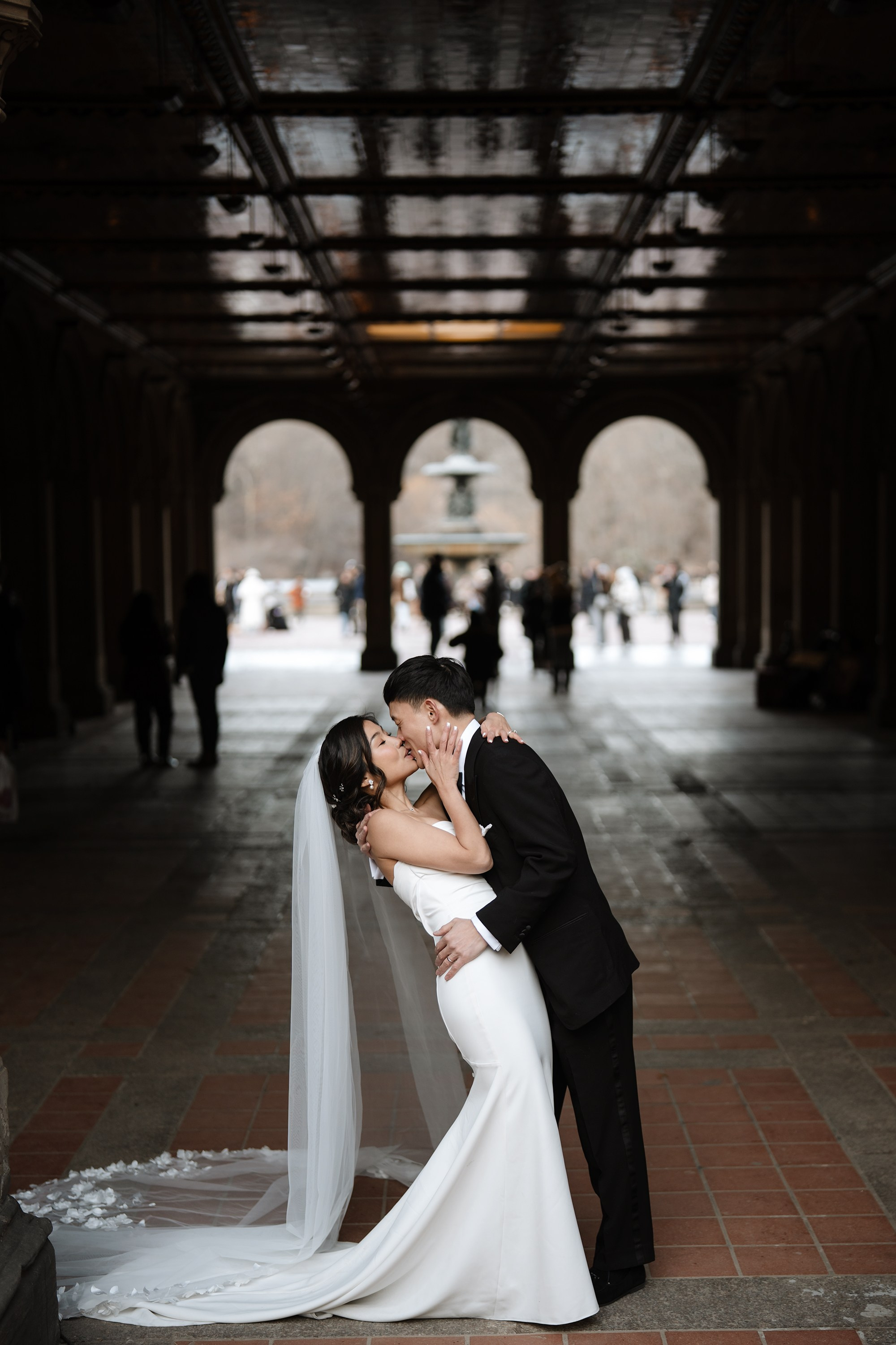 Elegant Wedding Shoot in New York. Portrait and wedding photographer in New York