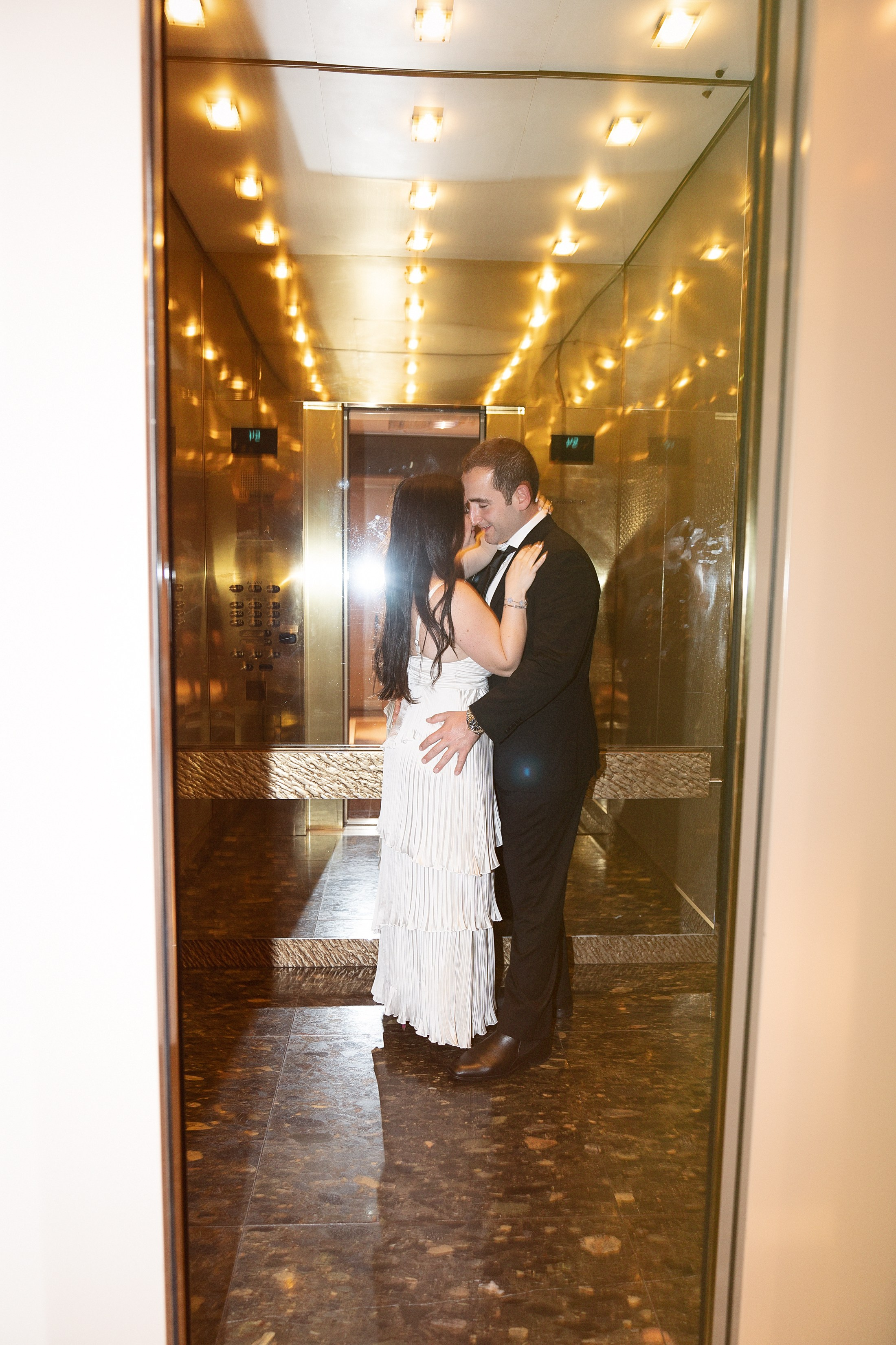 Maria&Jeremy. Wedding & elopement photographer Viktoriya Kravtsov. Las Vegas