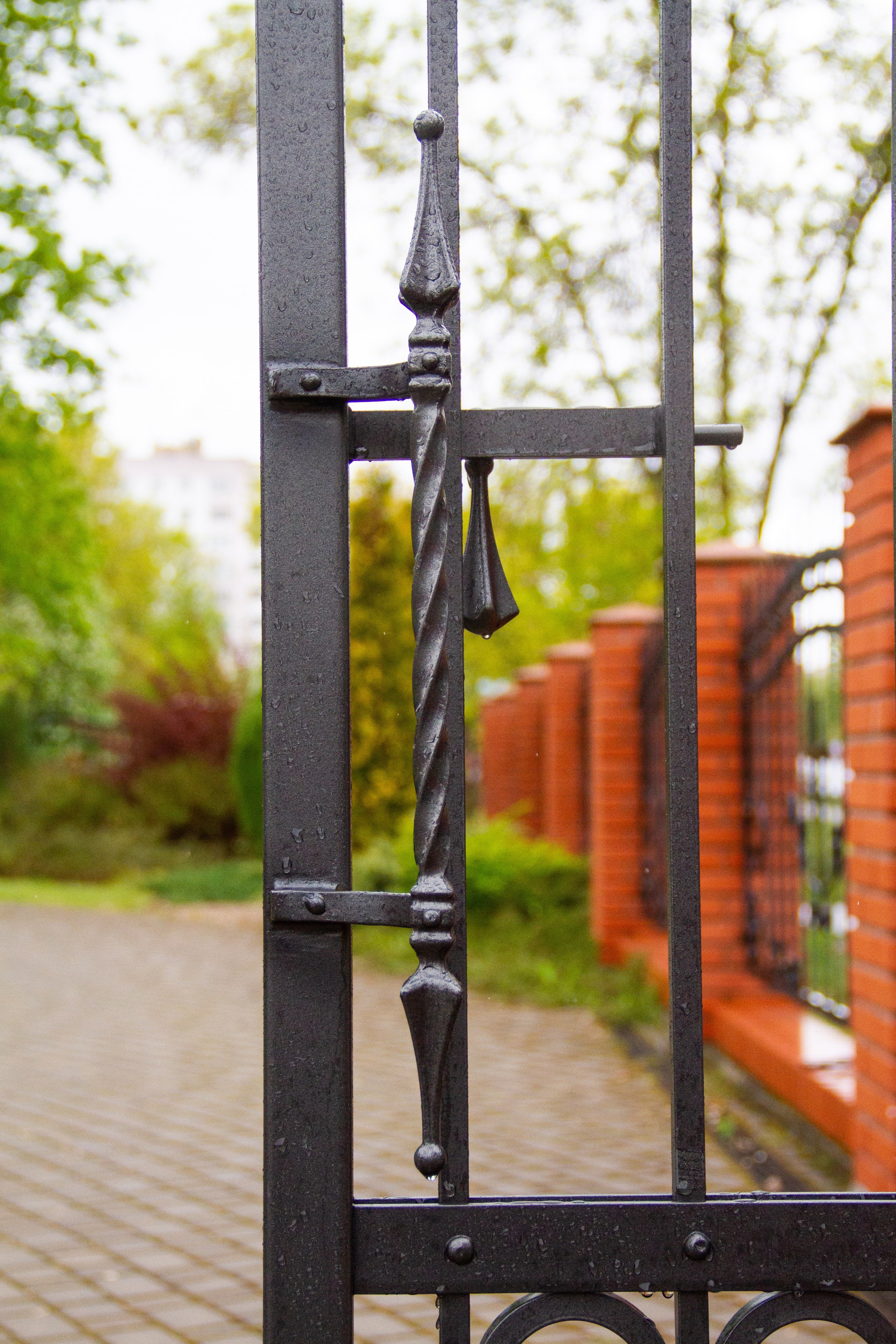 Парафія св.Казіміра, касцёл св.Піо ў Маладзечне. Скульптор кузнец Мария Тарлецкая