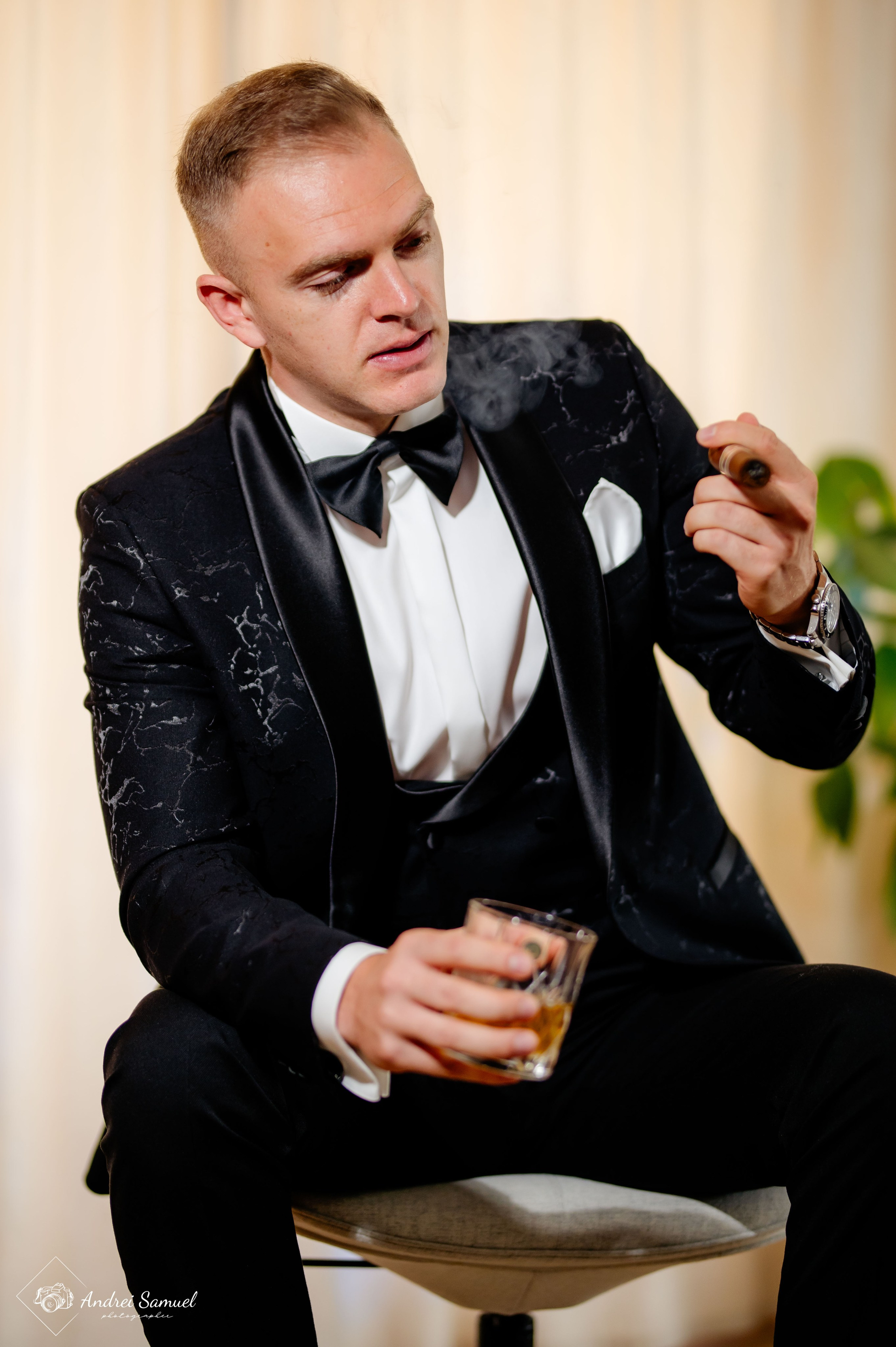 Andrei Samuel – Fotograf București | Evenimente, Studio, Imobiliare, Produs