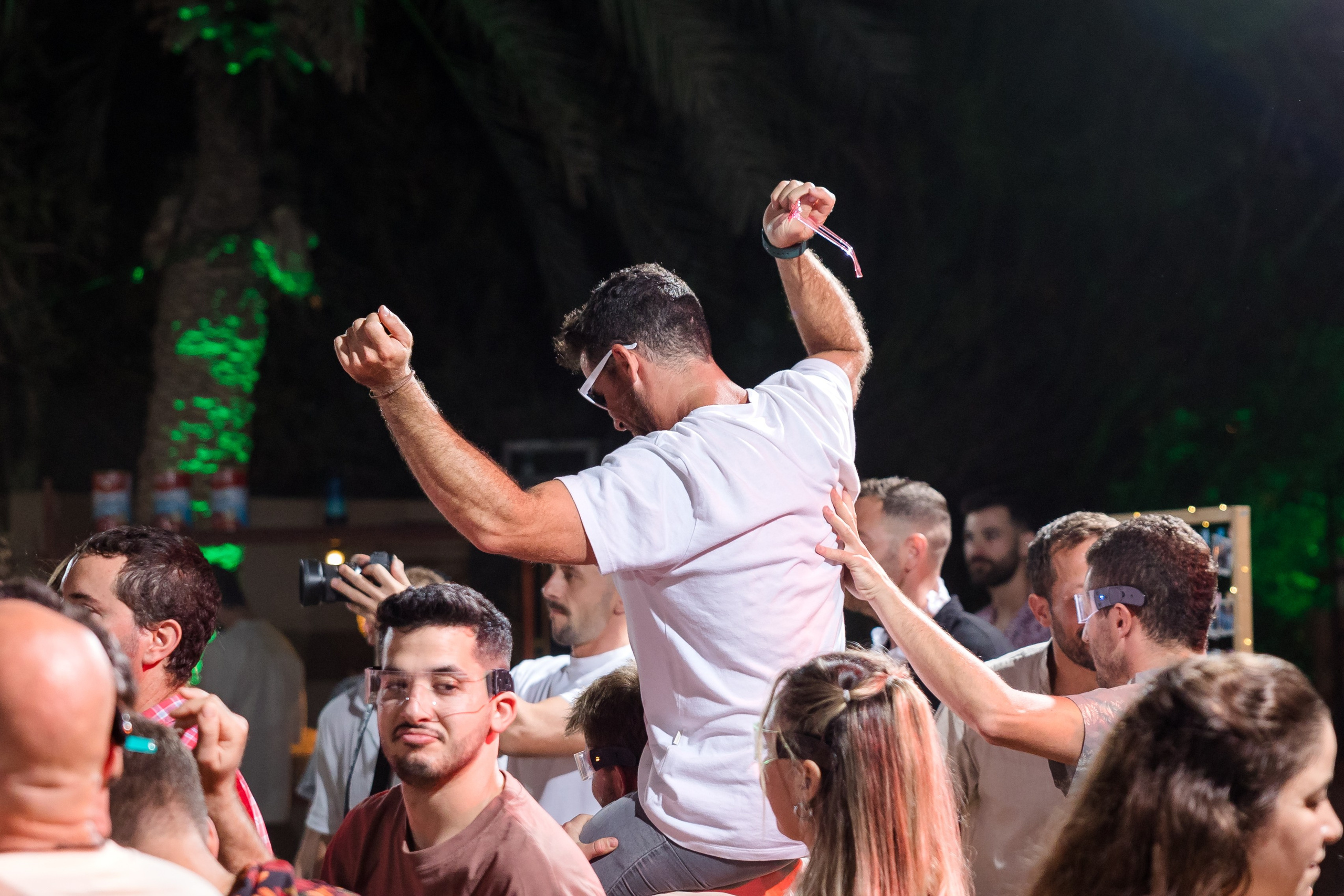 Shirley & Yoav. AMIR BUCHNIK PHOTOGRAPHER